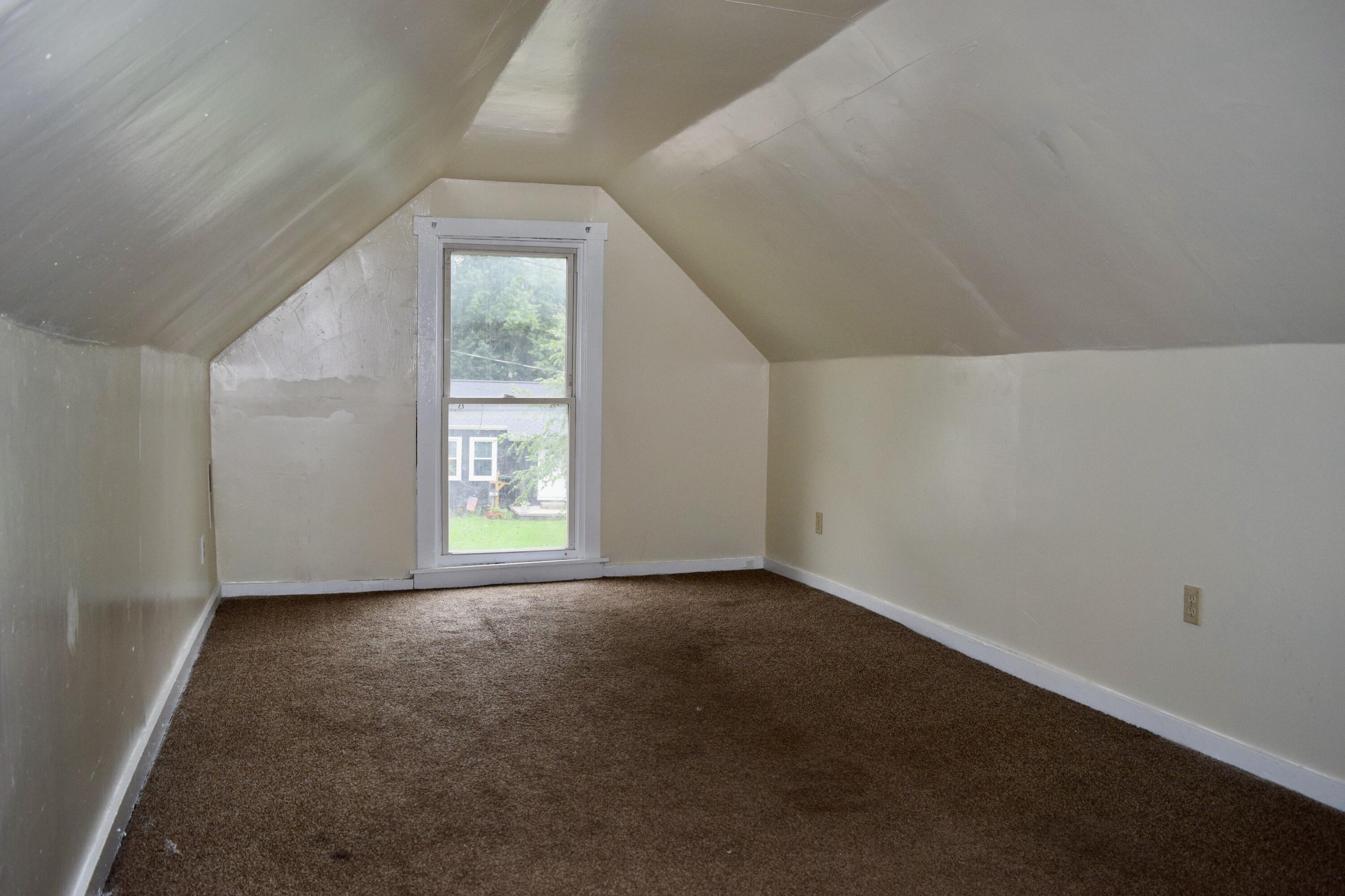 103 Pleasant, Mechanicsburg, Ohio 43044
