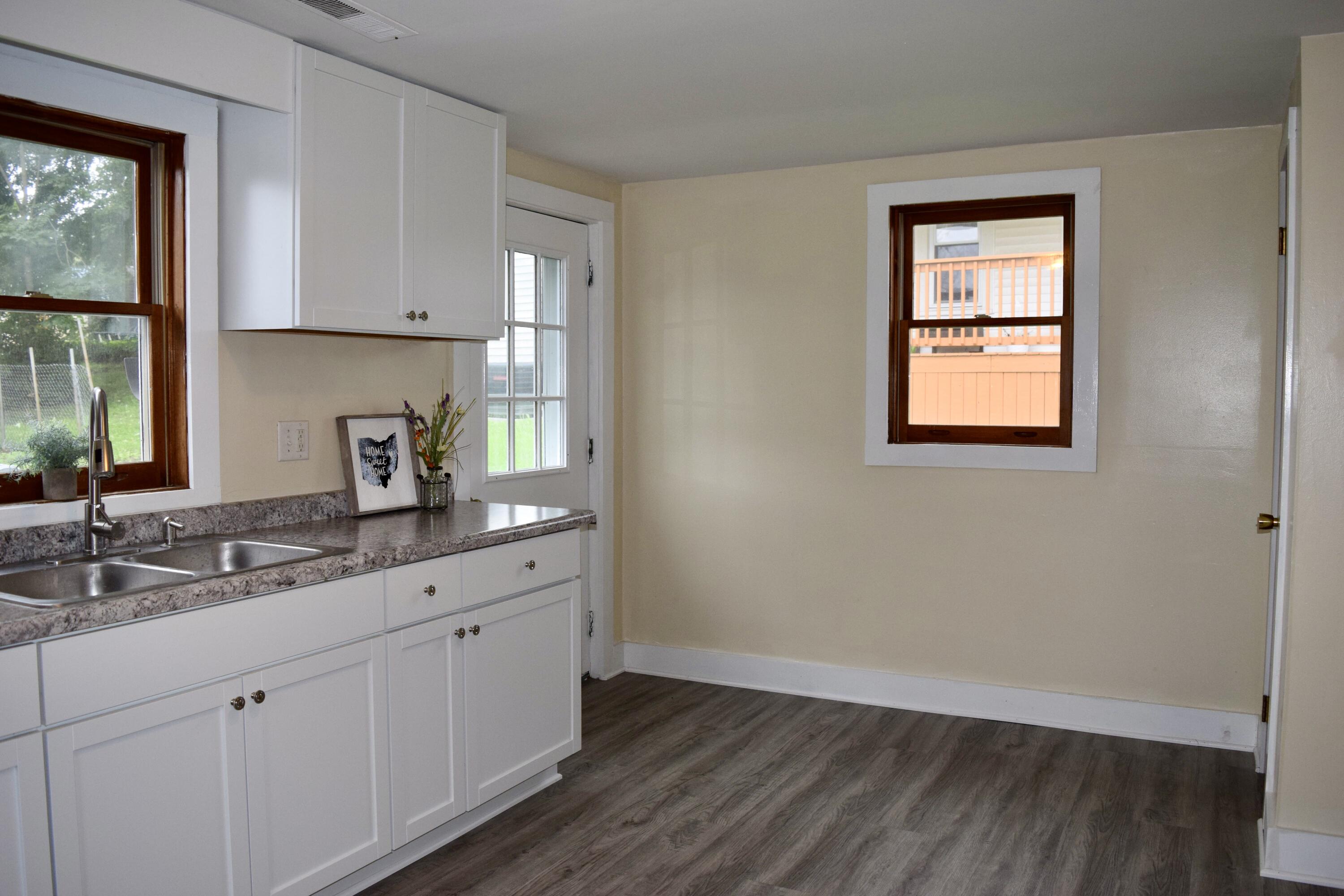 103 Pleasant, Mechanicsburg, Ohio 43044