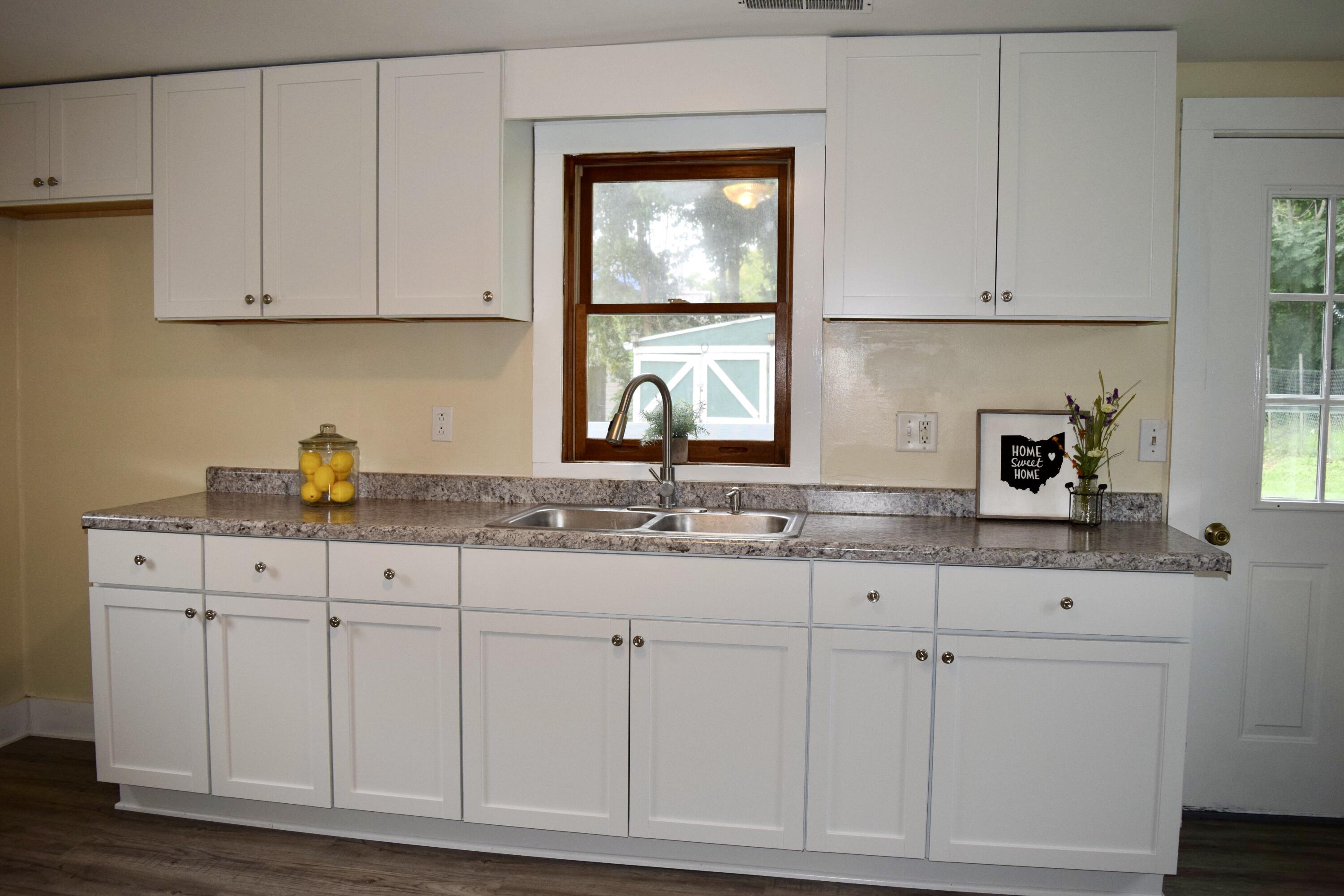 103 Pleasant, Mechanicsburg, Ohio 43044