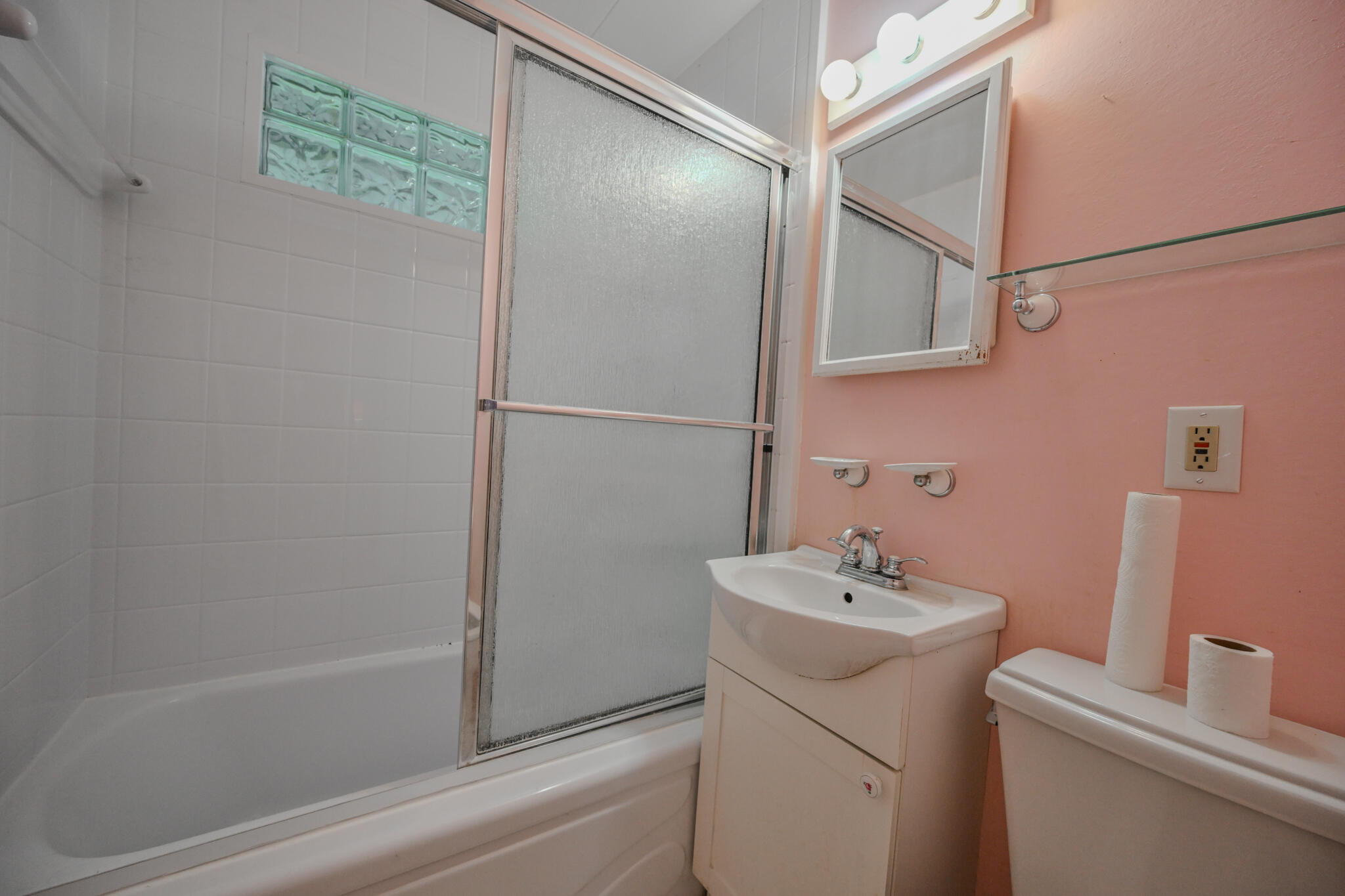 2450 Mayfair, Springfield, Ohio 45505