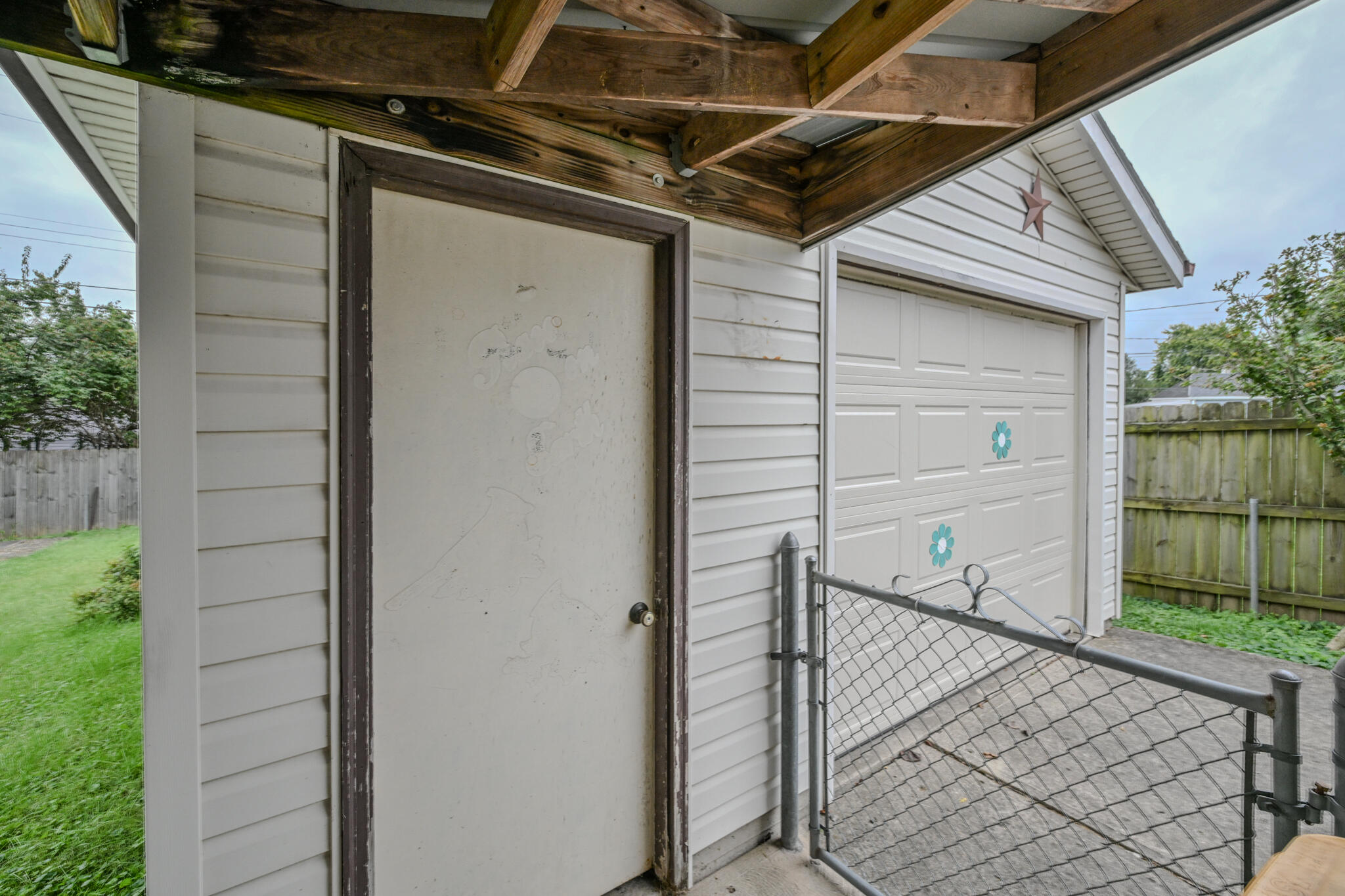 2450 Mayfair, Springfield, Ohio 45505