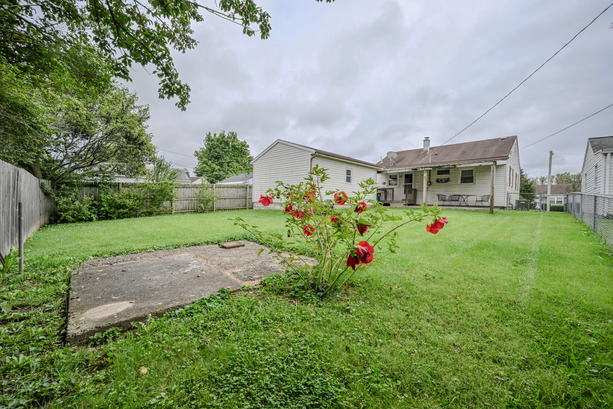 2450 Mayfair, Springfield, Ohio 45505