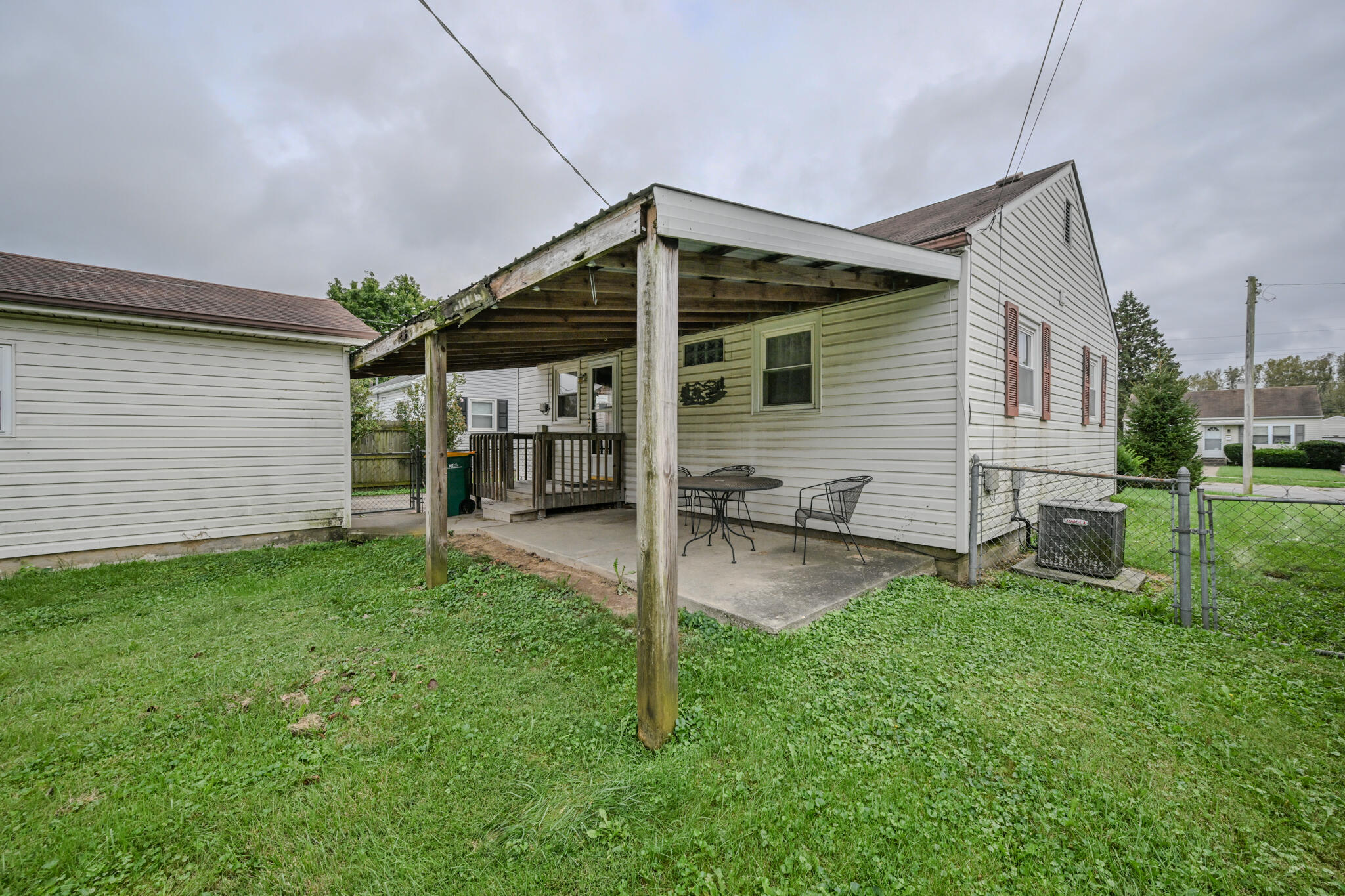 2450 Mayfair, Springfield, Ohio 45505