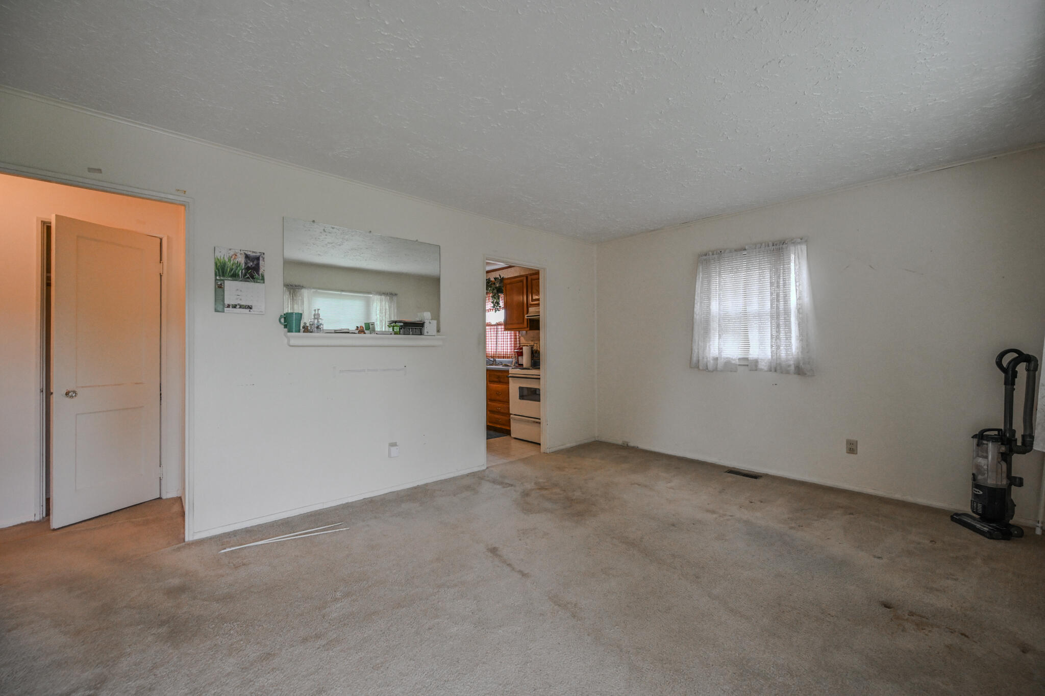 2450 Mayfair, Springfield, Ohio 45505