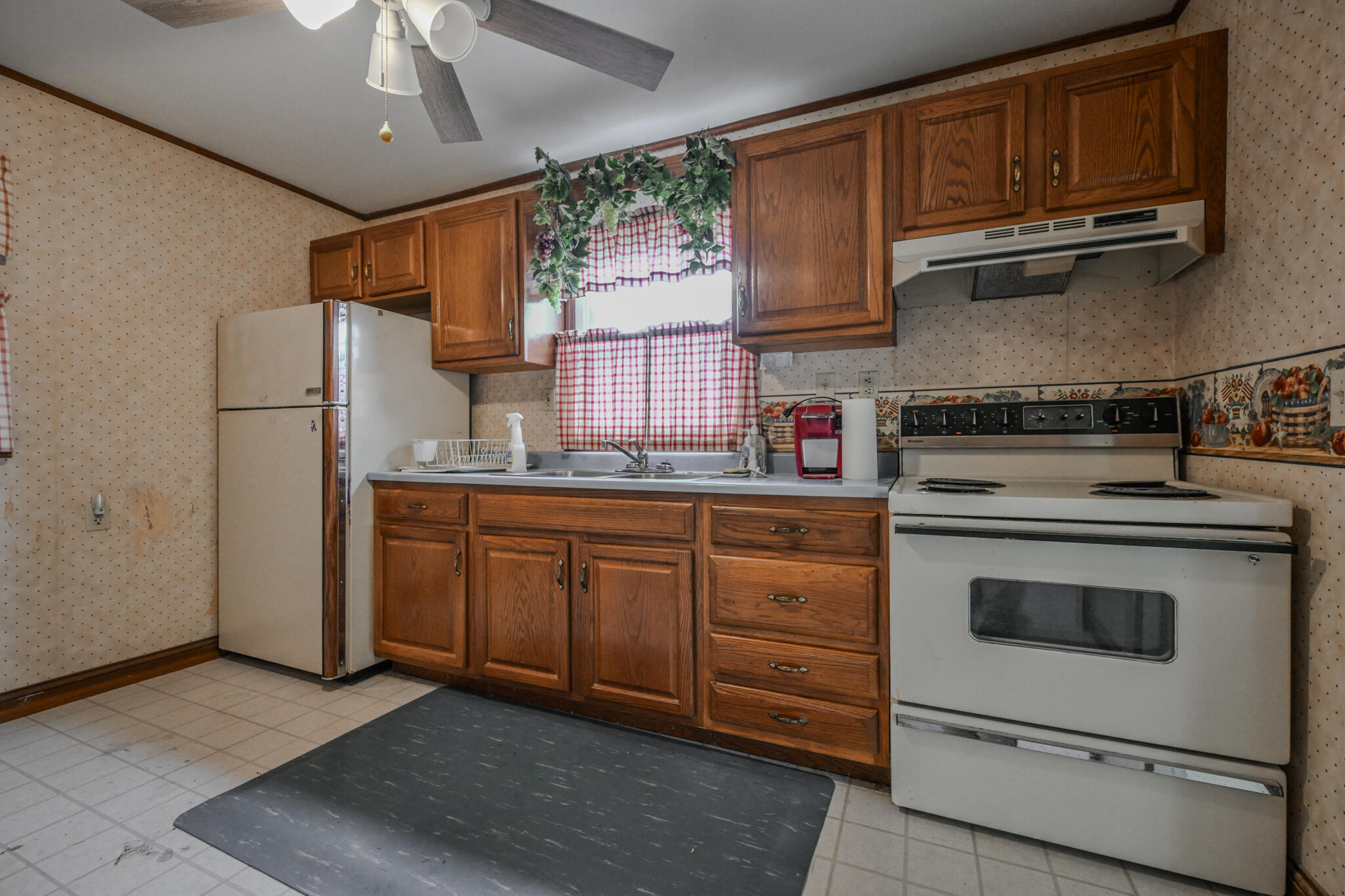 2450 Mayfair, Springfield, Ohio 45505