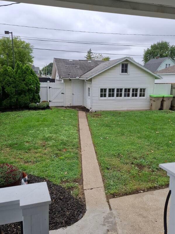 21 Douglas, Springfield, Ohio 45503