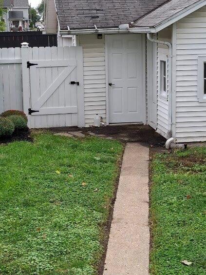 21 Douglas, Springfield, Ohio 45503