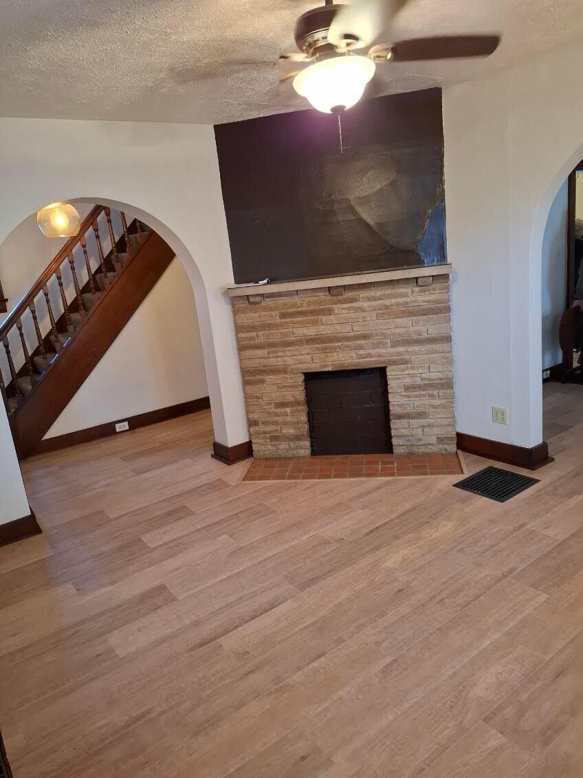 21 Douglas, Springfield, Ohio 45503