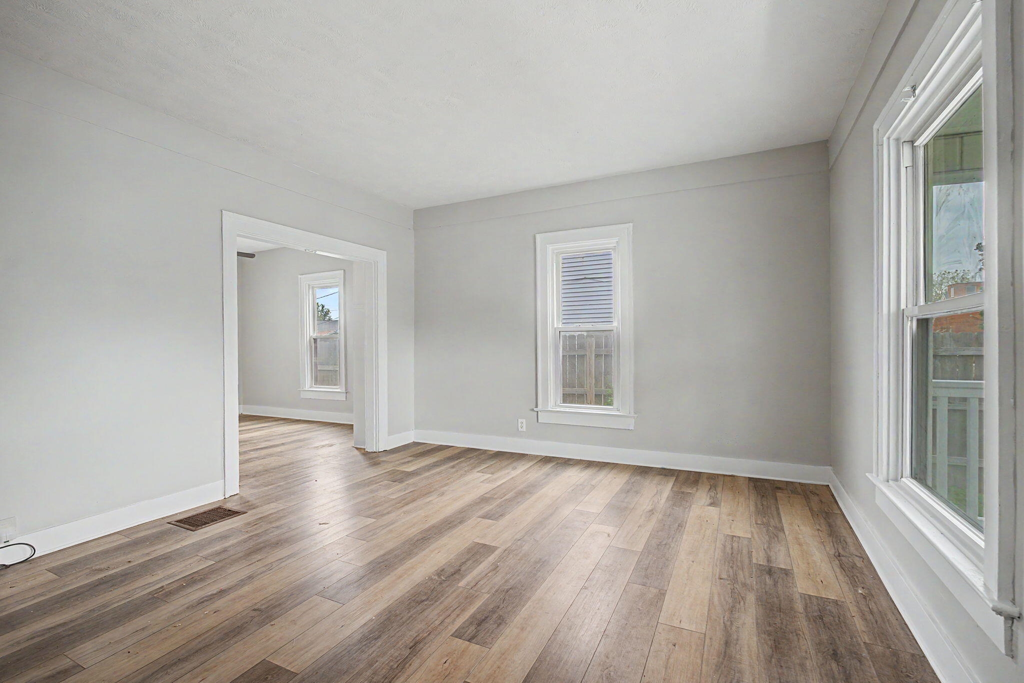 2022 Woodside, Springfield, Ohio 45503