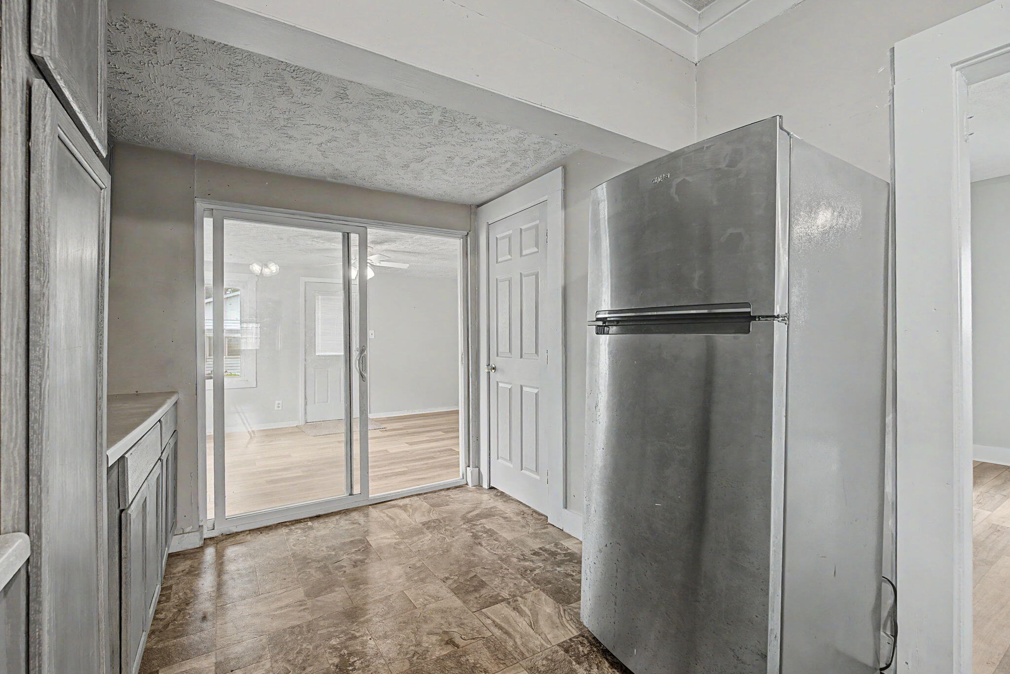 2022 Woodside, Springfield, Ohio 45503