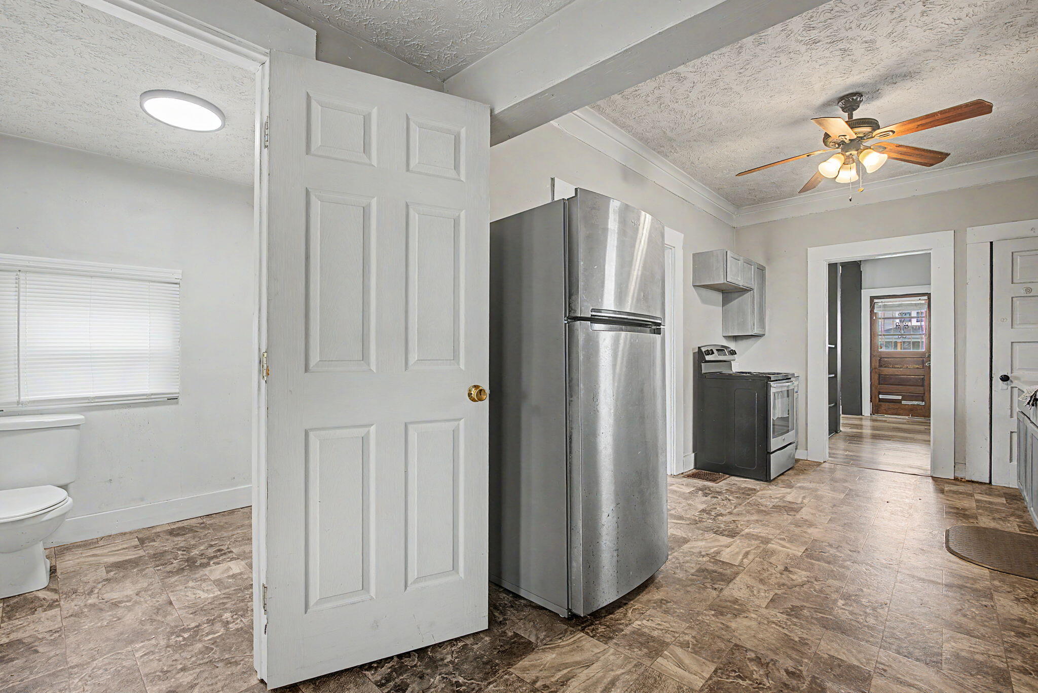 2022 Woodside, Springfield, Ohio 45503
