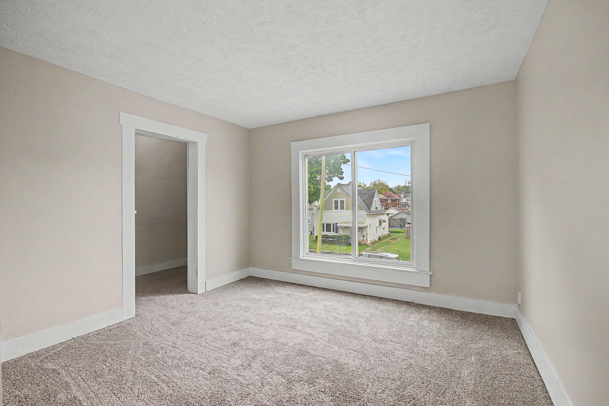 2022 Woodside, Springfield, Ohio 45503