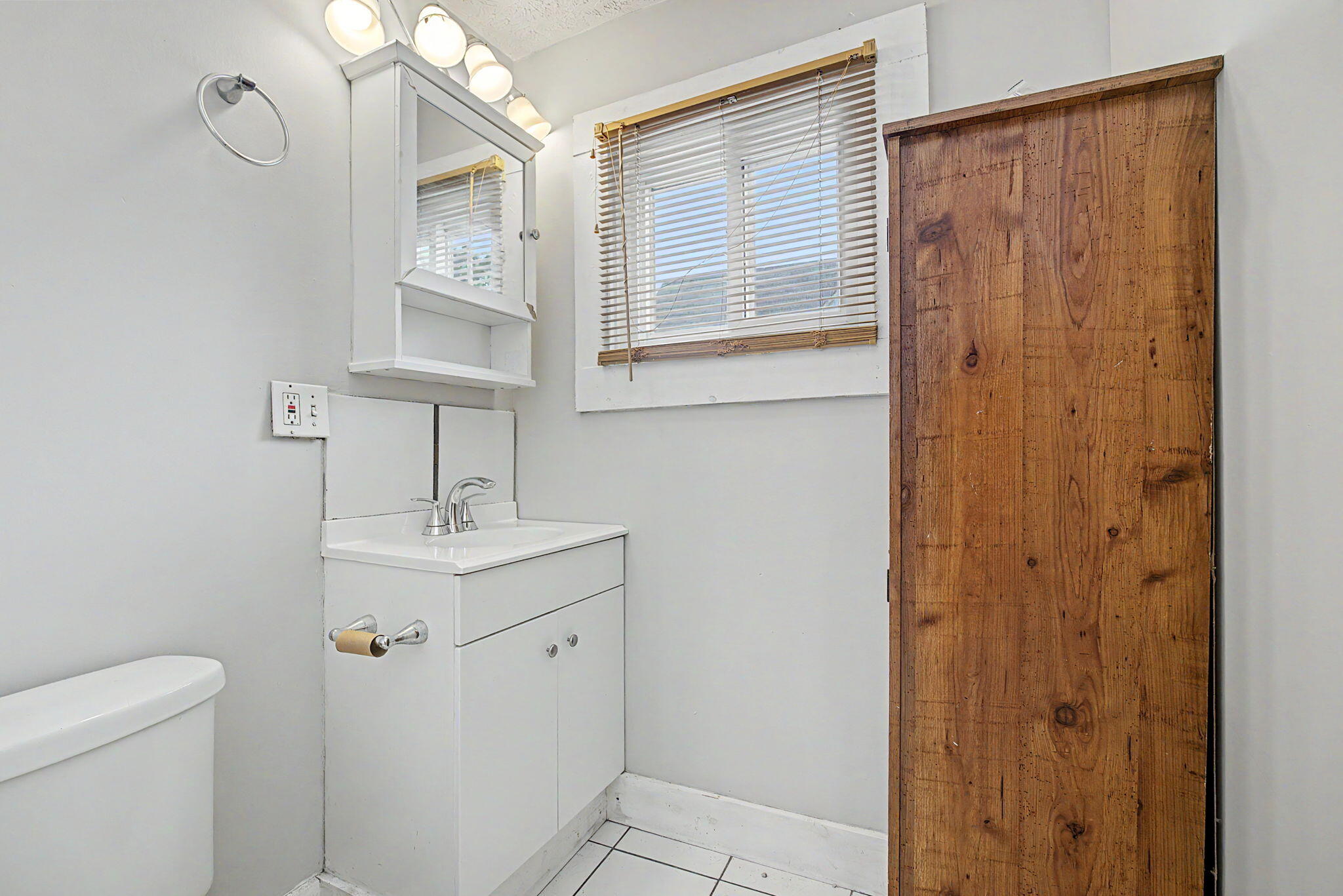 2022 Woodside, Springfield, Ohio 45503