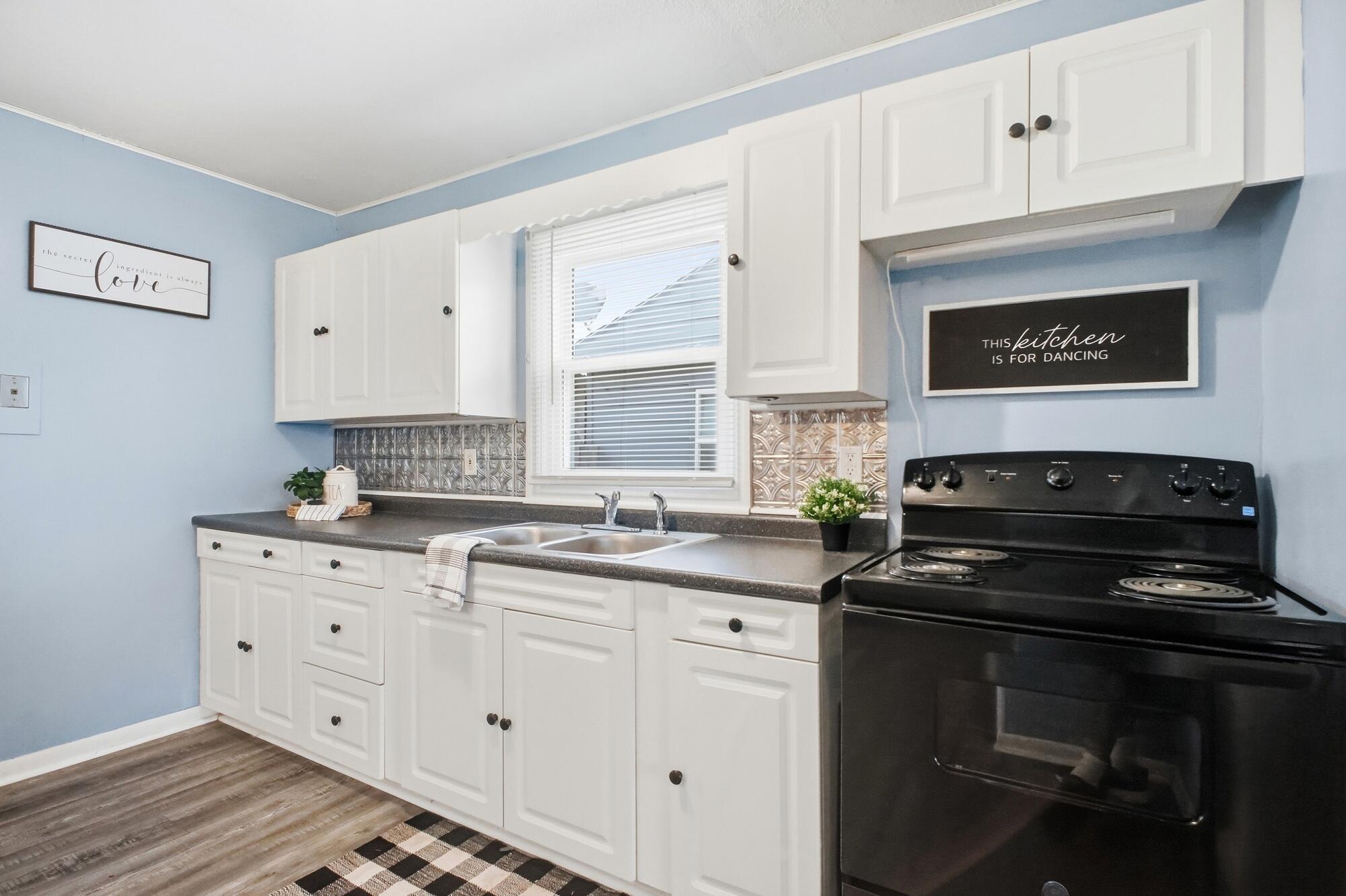 2666 Elmore, Springfield, Ohio 45505