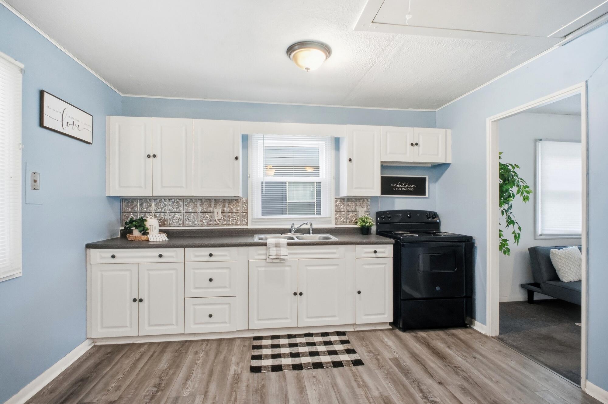 2666 Elmore, Springfield, Ohio 45505