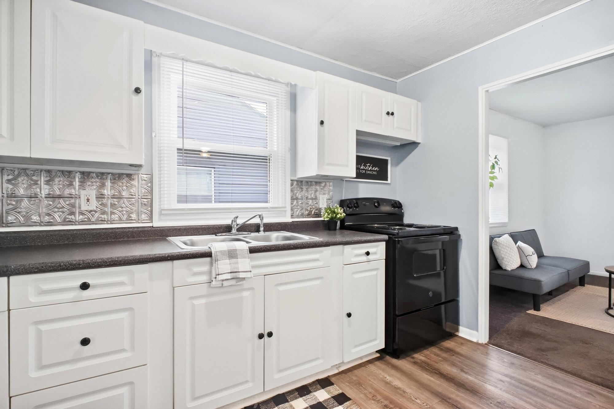 2666 Elmore, Springfield, Ohio 45505