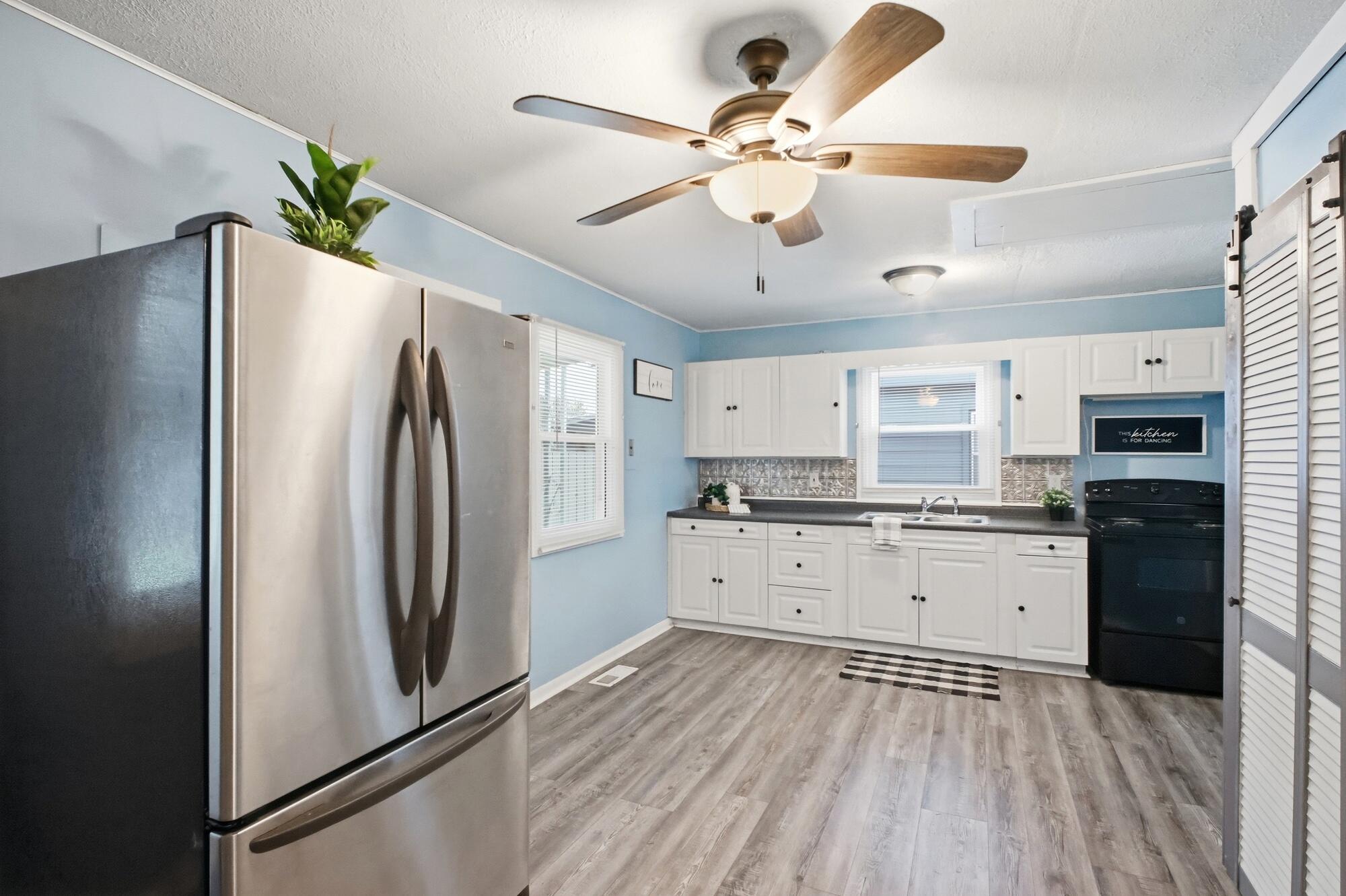 2666 Elmore, Springfield, Ohio 45505