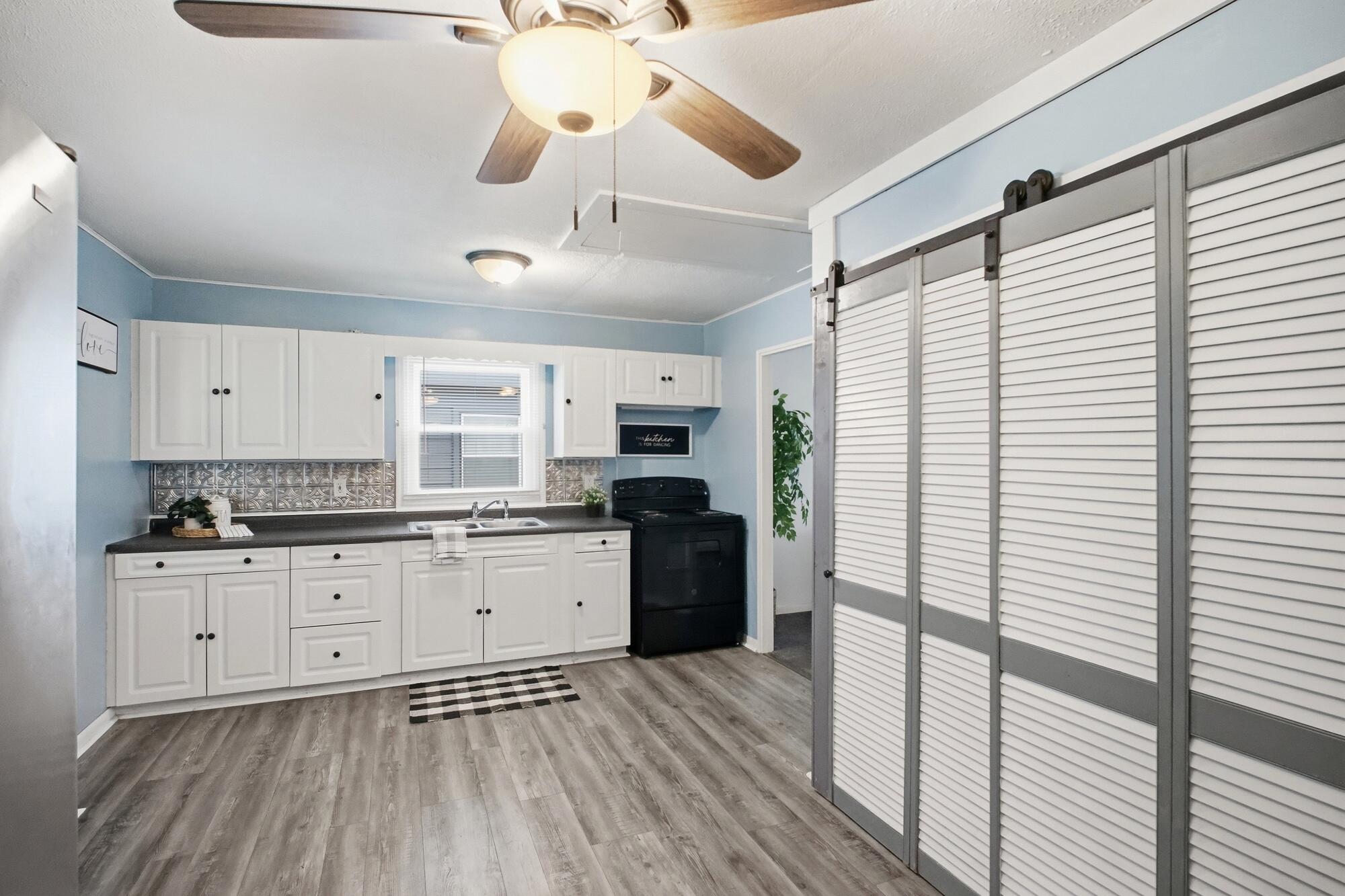 2666 Elmore, Springfield, Ohio 45505