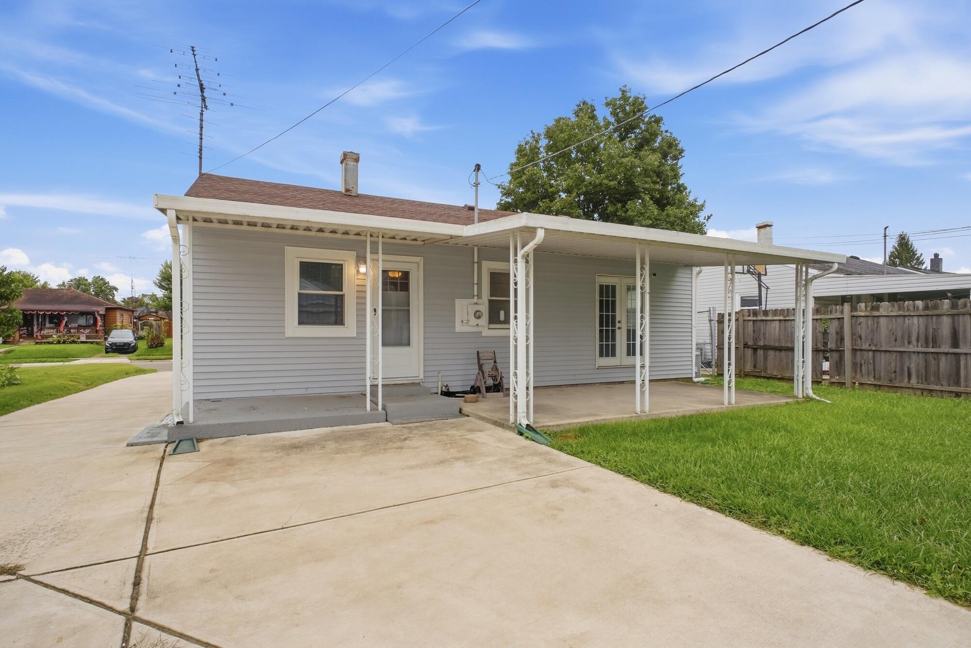 2666 Elmore, Springfield, Ohio 45505
