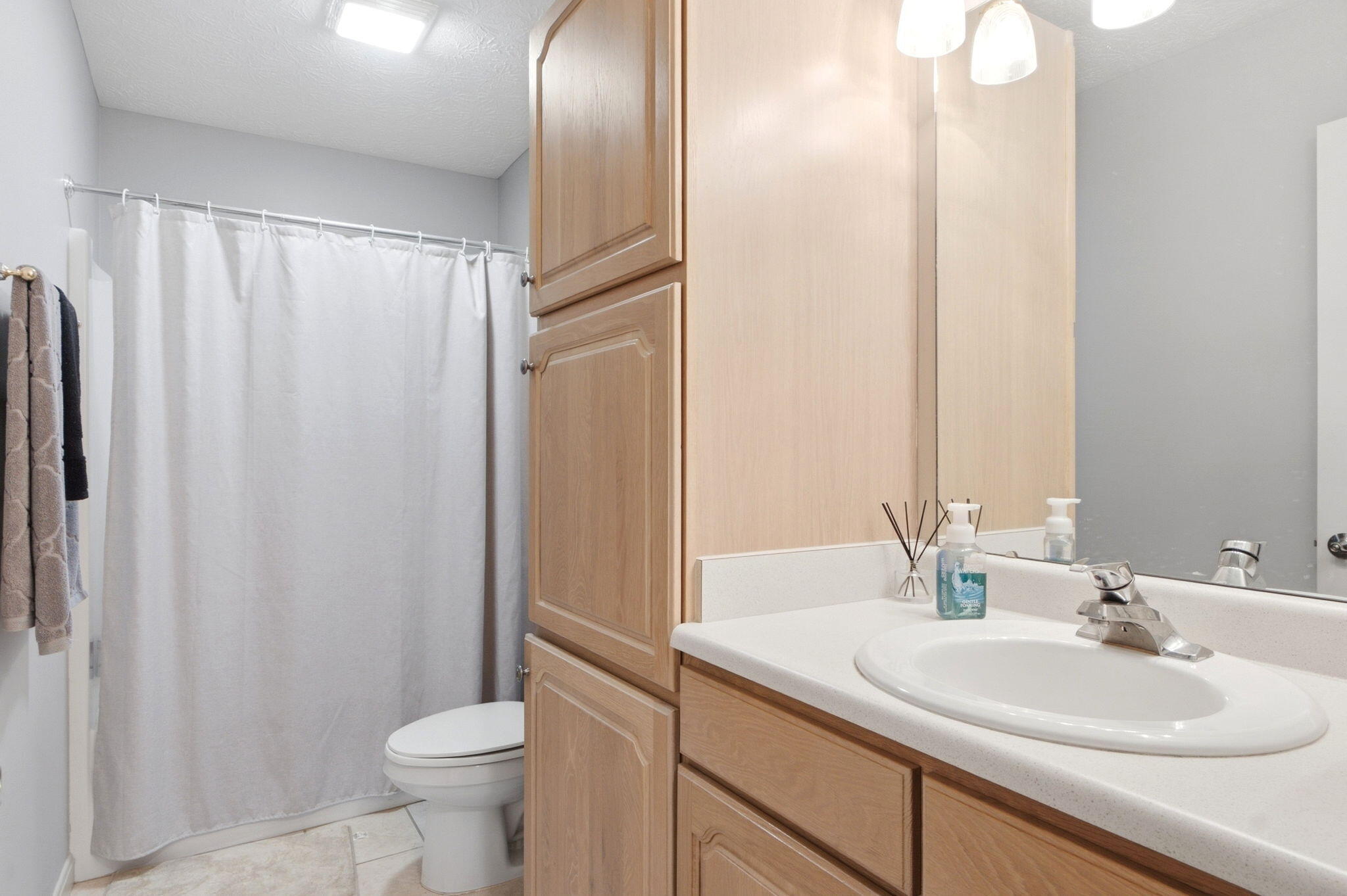 2504 Worthington, Troy, Ohio 45373