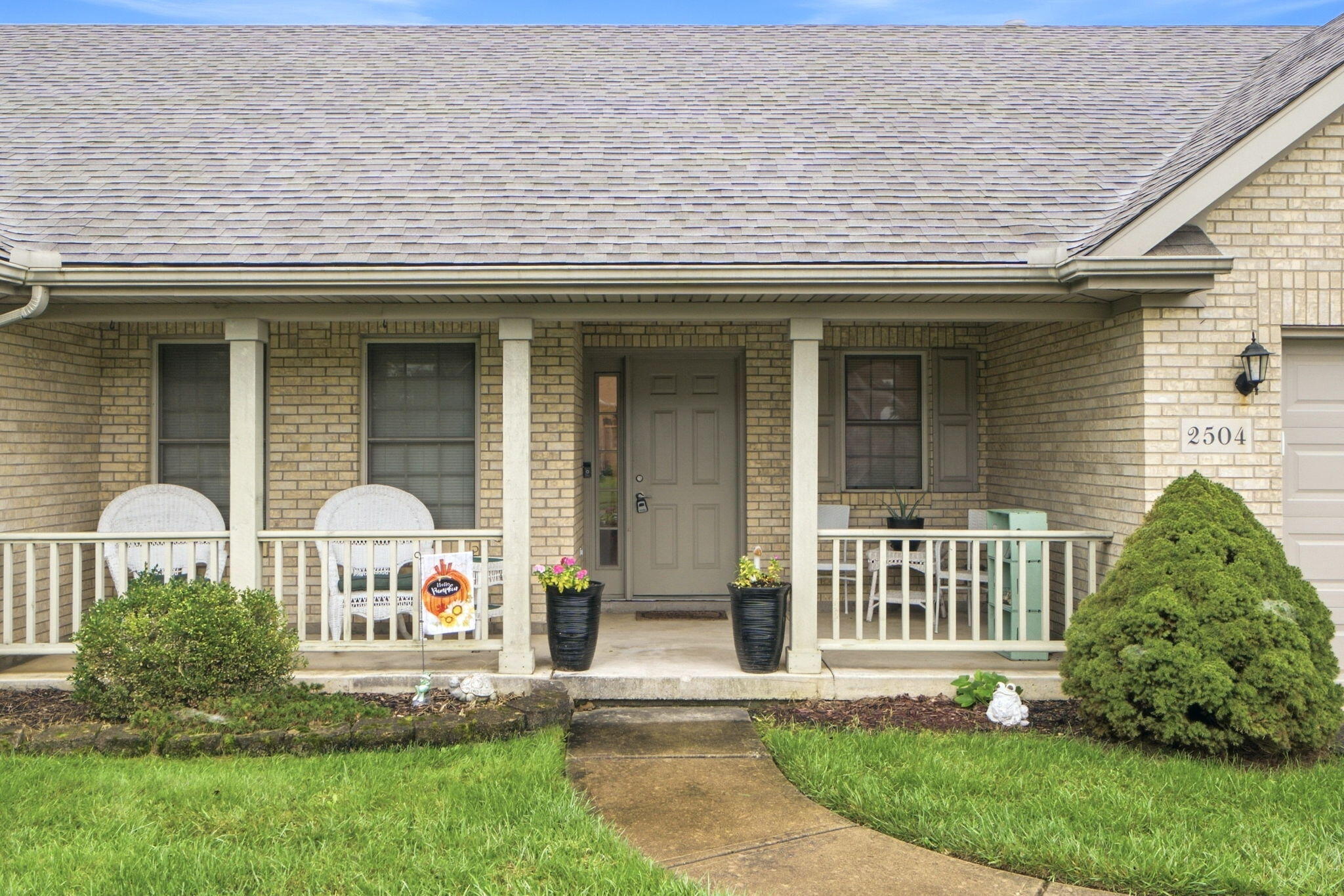 2504 Worthington, Troy, Ohio 45373