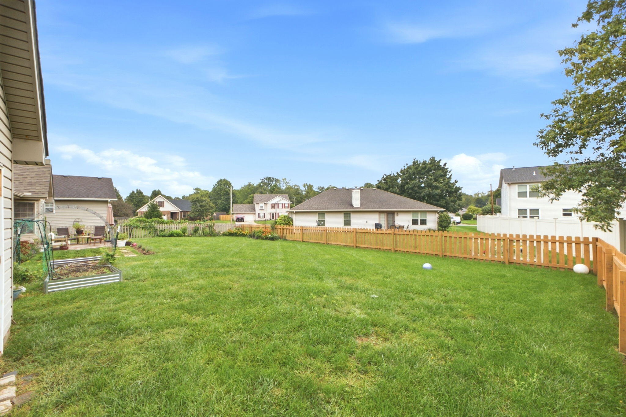 2504 Worthington, Troy, Ohio 45373