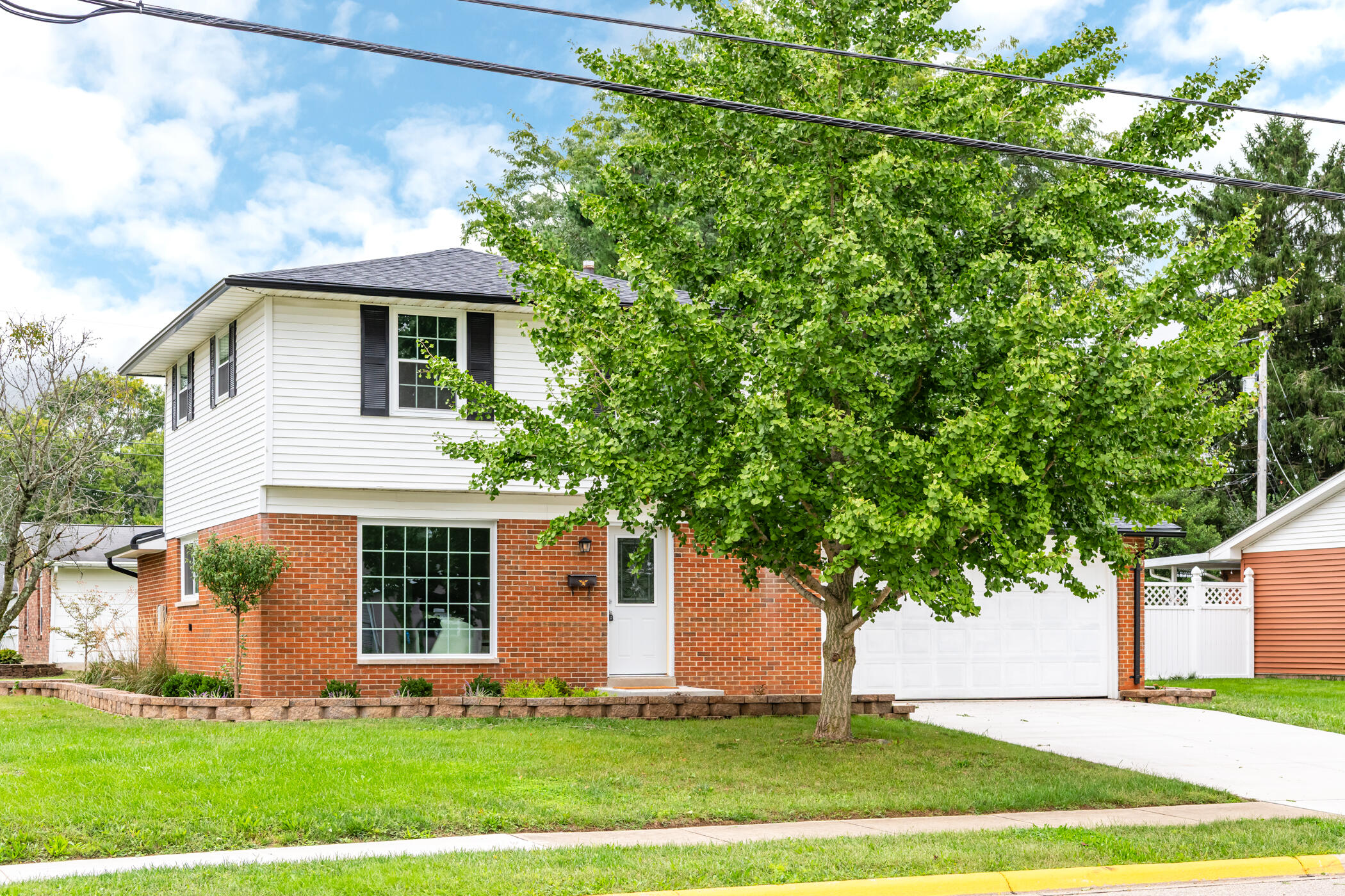 1013 Lake, New Carlisle, Ohio 45344