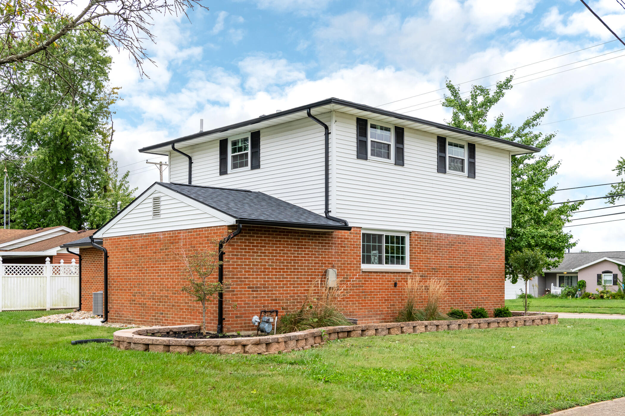 1013 Lake, New Carlisle, Ohio 45344