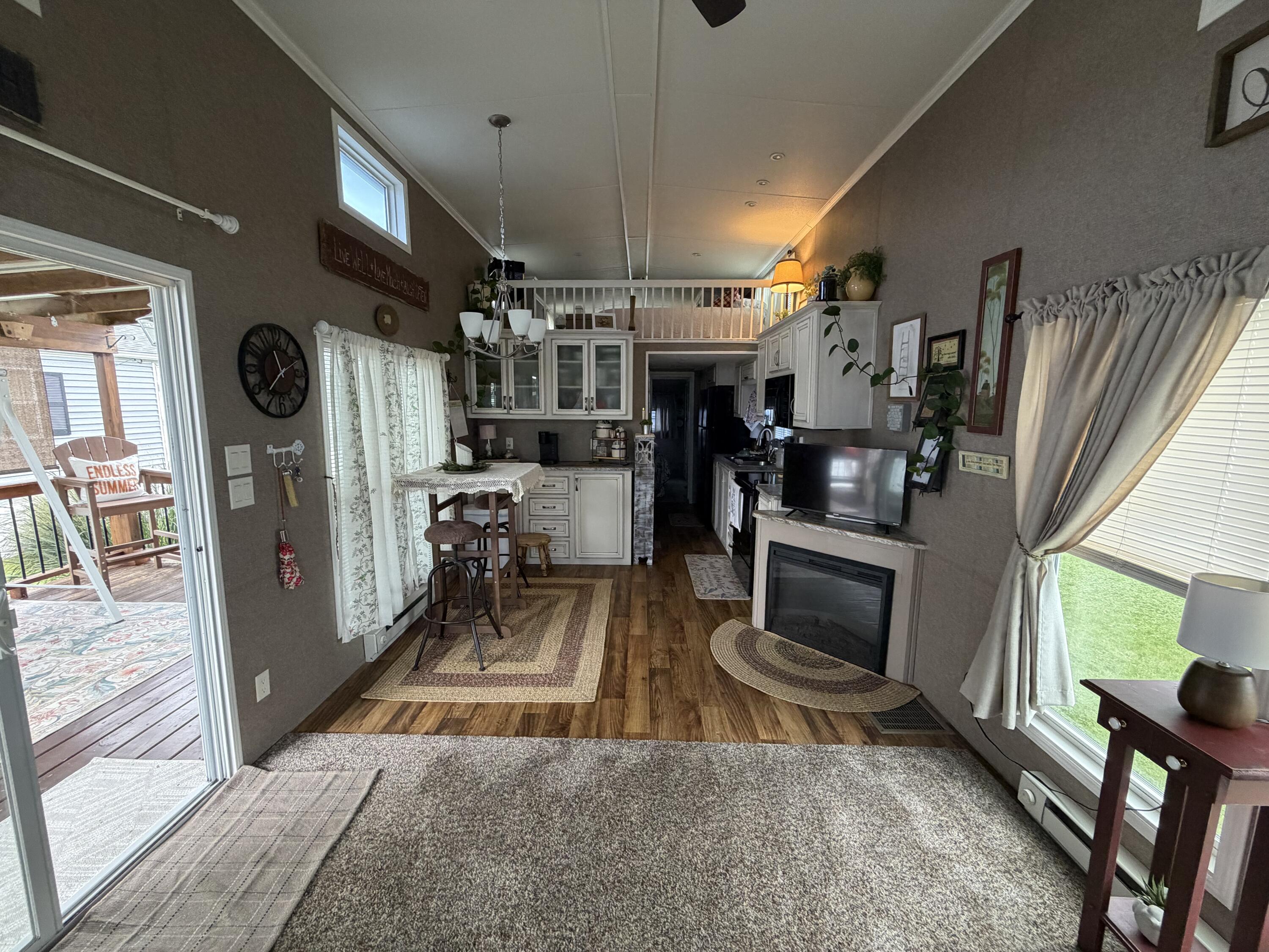 7225 State Route 368, Huntsville, Ohio 43324