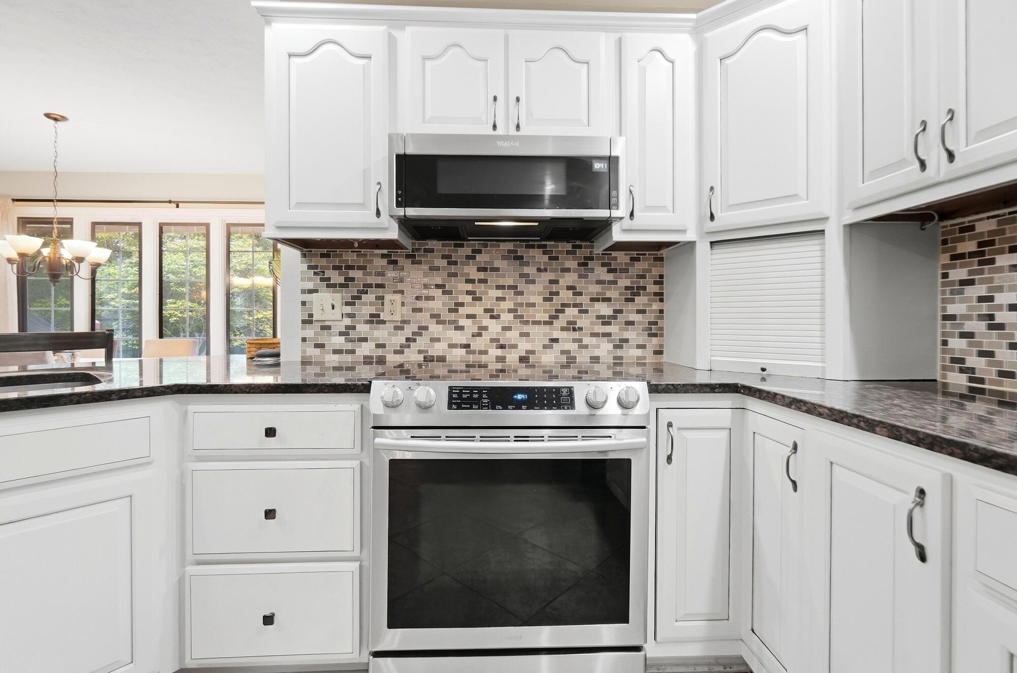 998 Brookwood, Troy, Ohio 45373