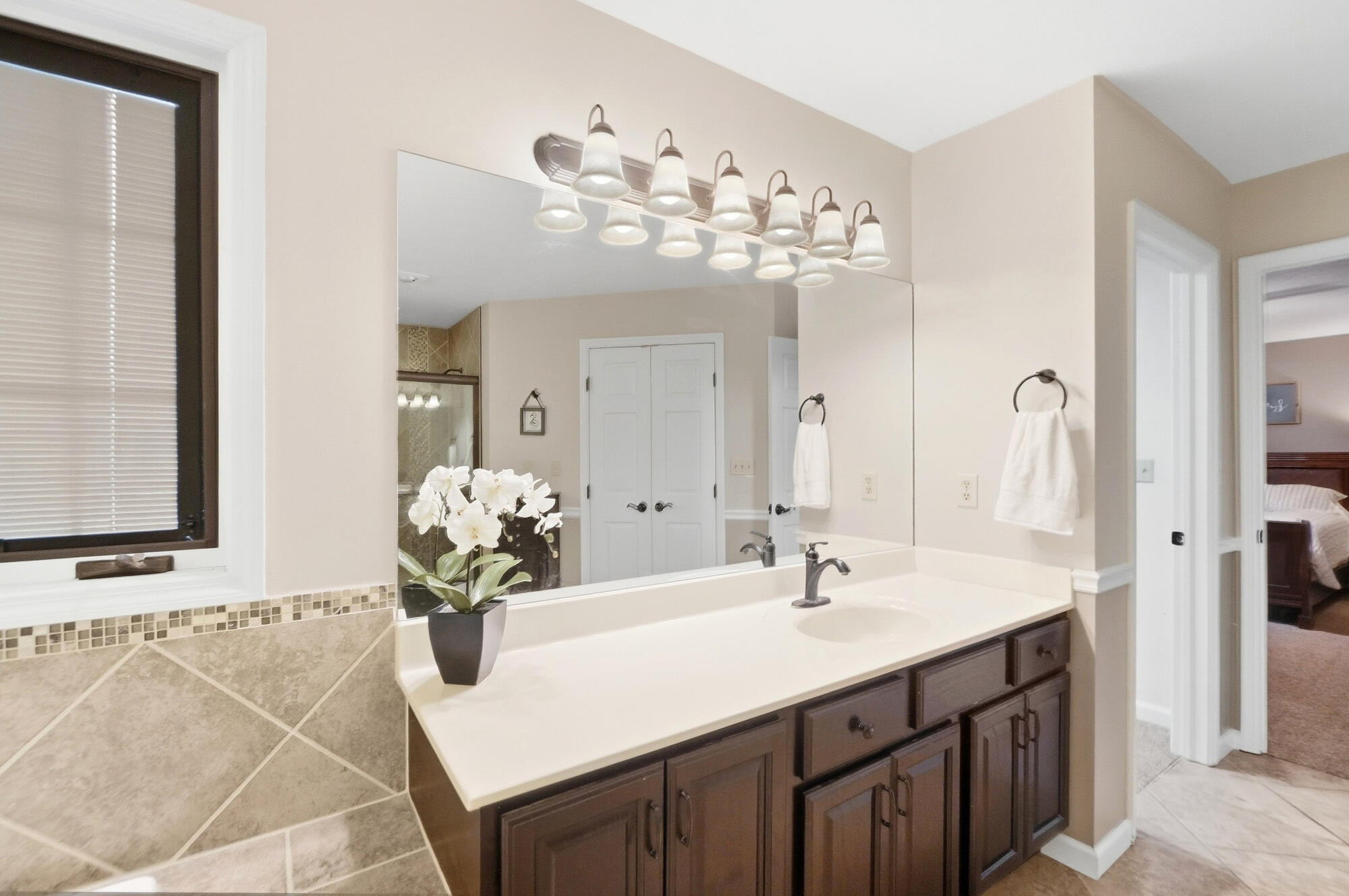 998 Brookwood, Troy, Ohio 45373