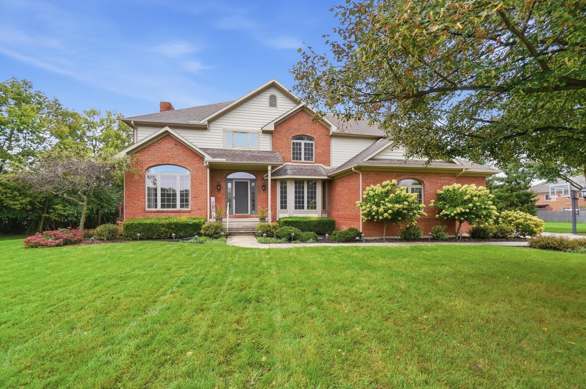 998 Brookwood, Troy, Ohio 45373