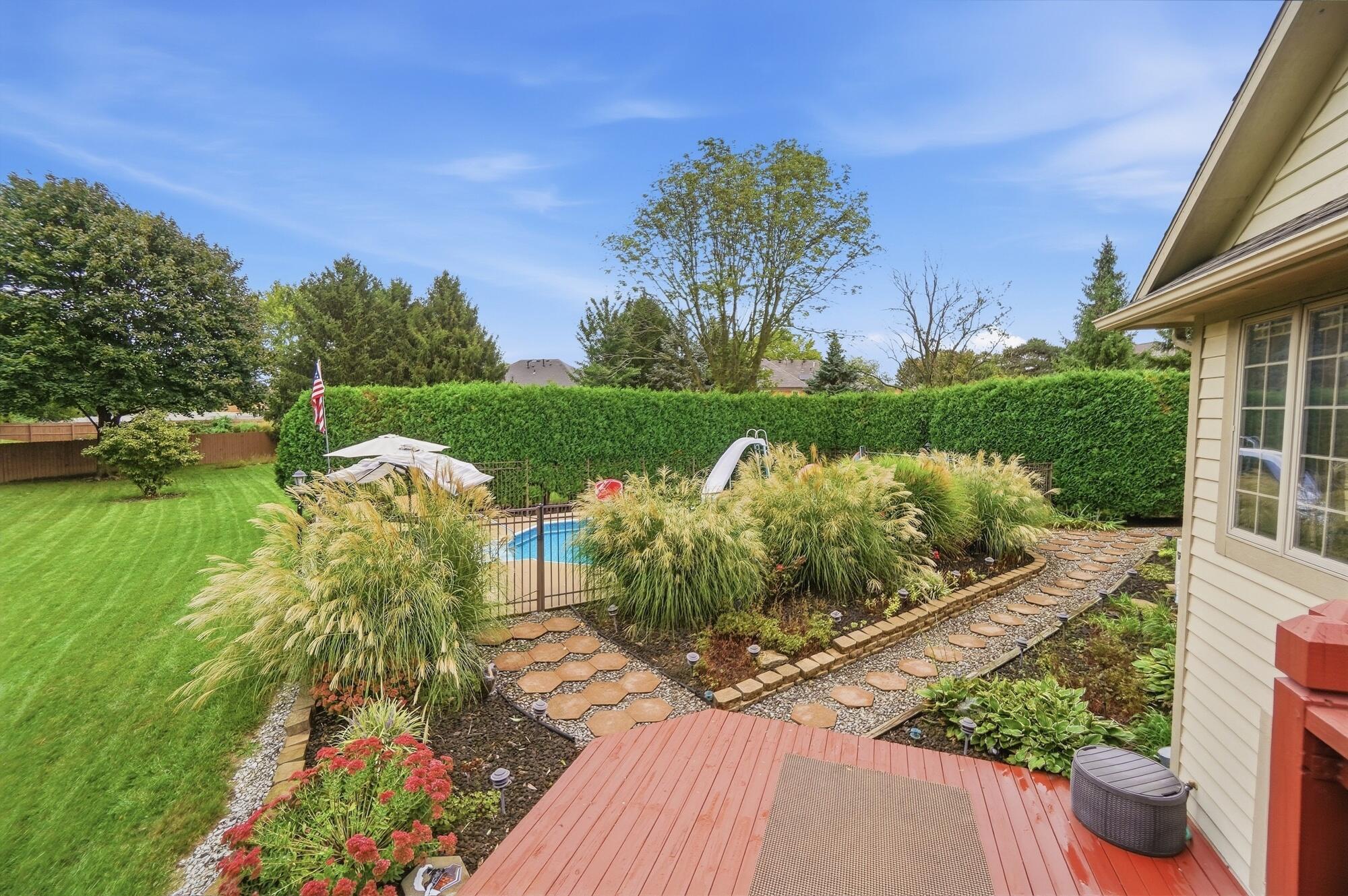 998 Brookwood, Troy, Ohio 45373