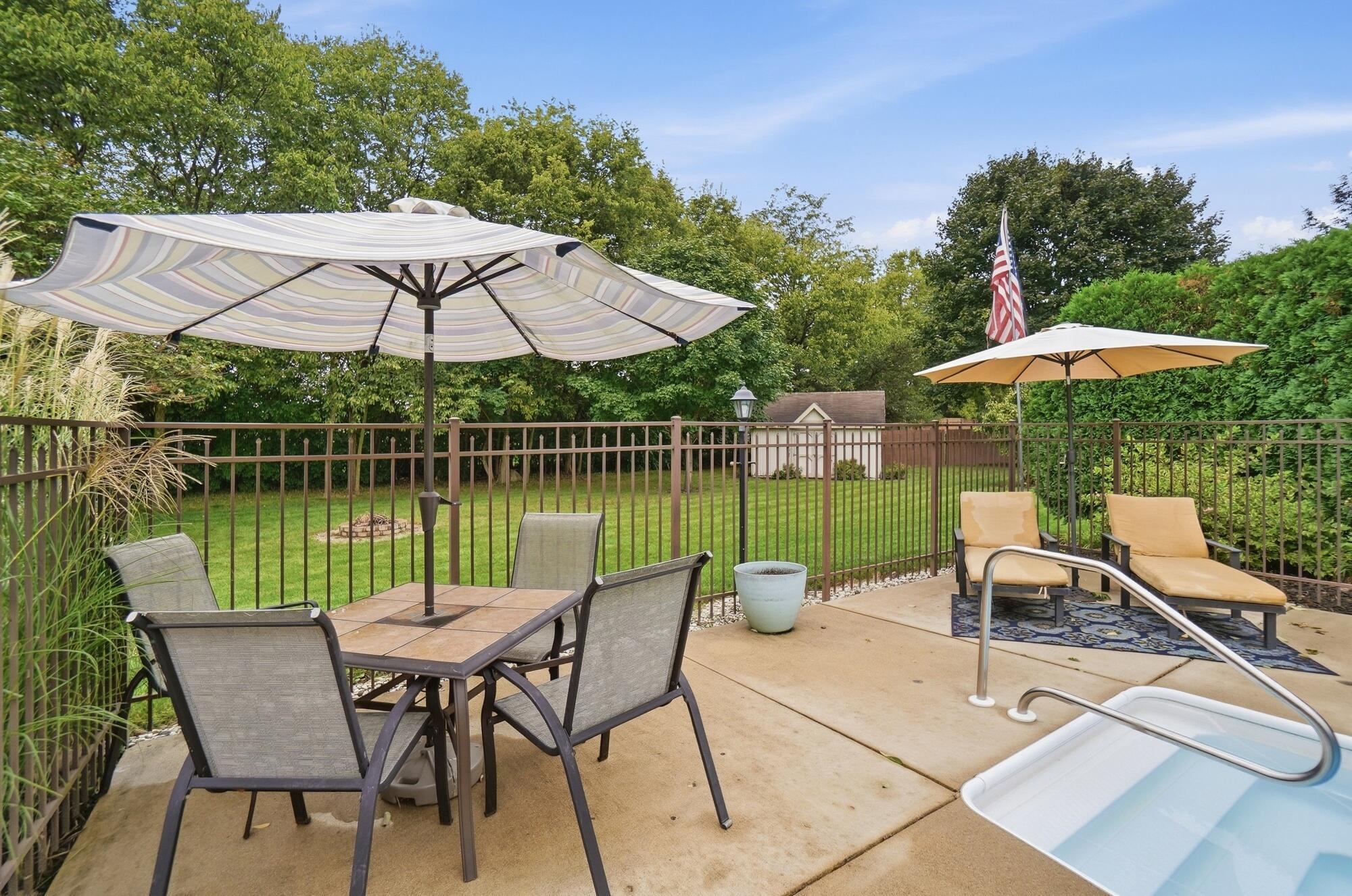 998 Brookwood, Troy, Ohio 45373