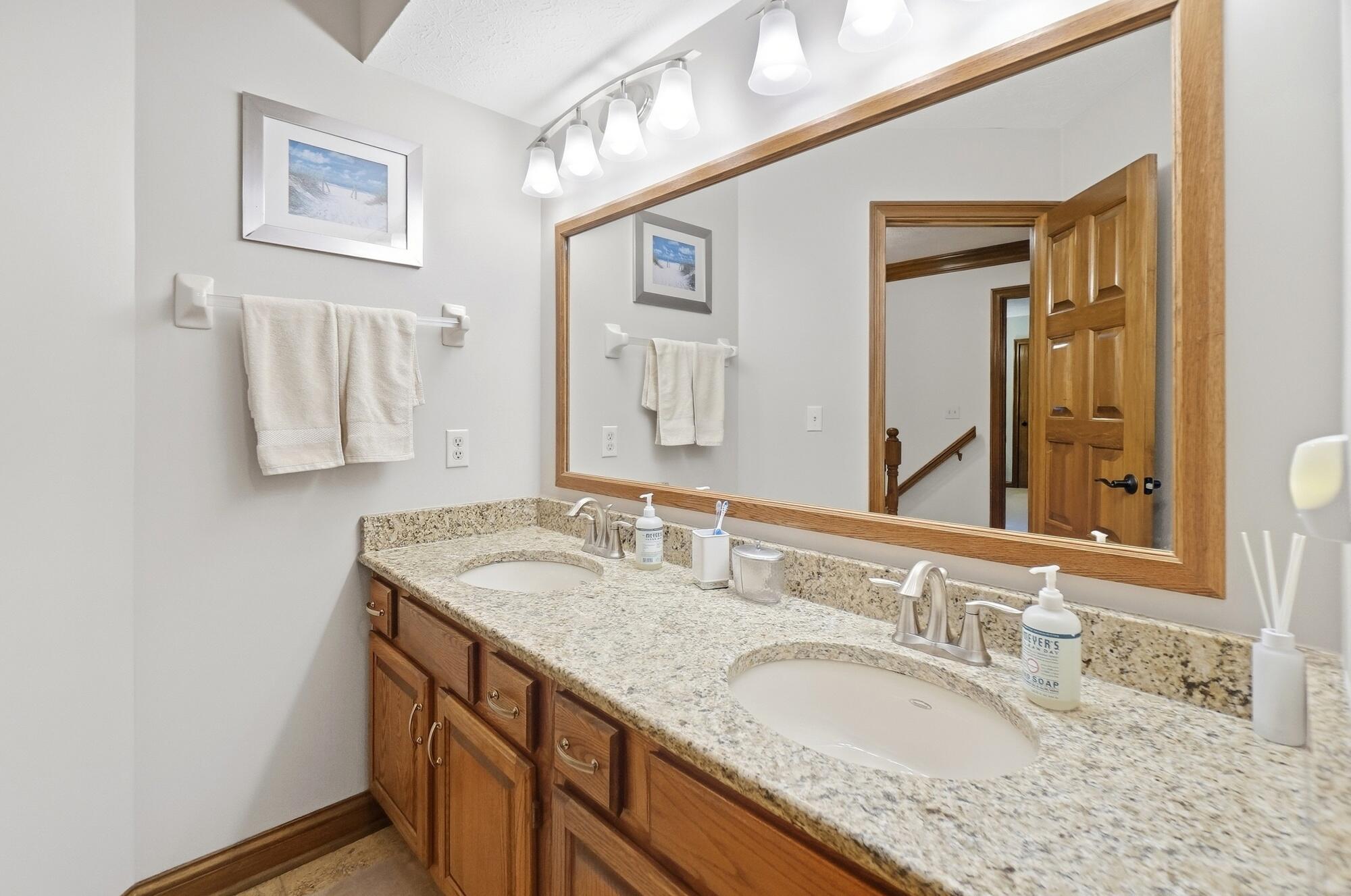 2091 Canterbury, Troy, Ohio 45373
