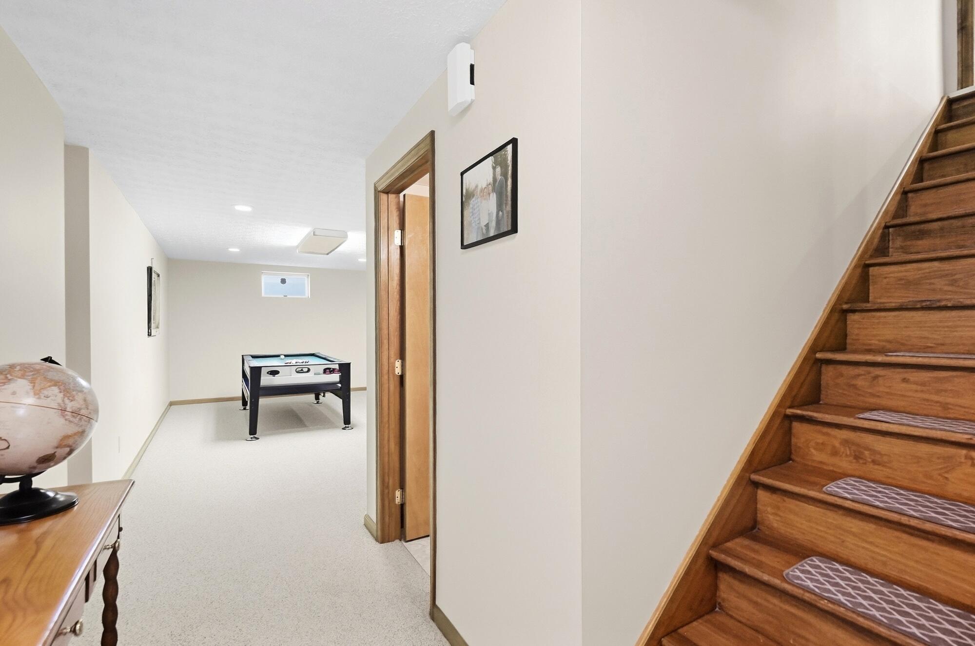 2091 Canterbury, Troy, Ohio 45373