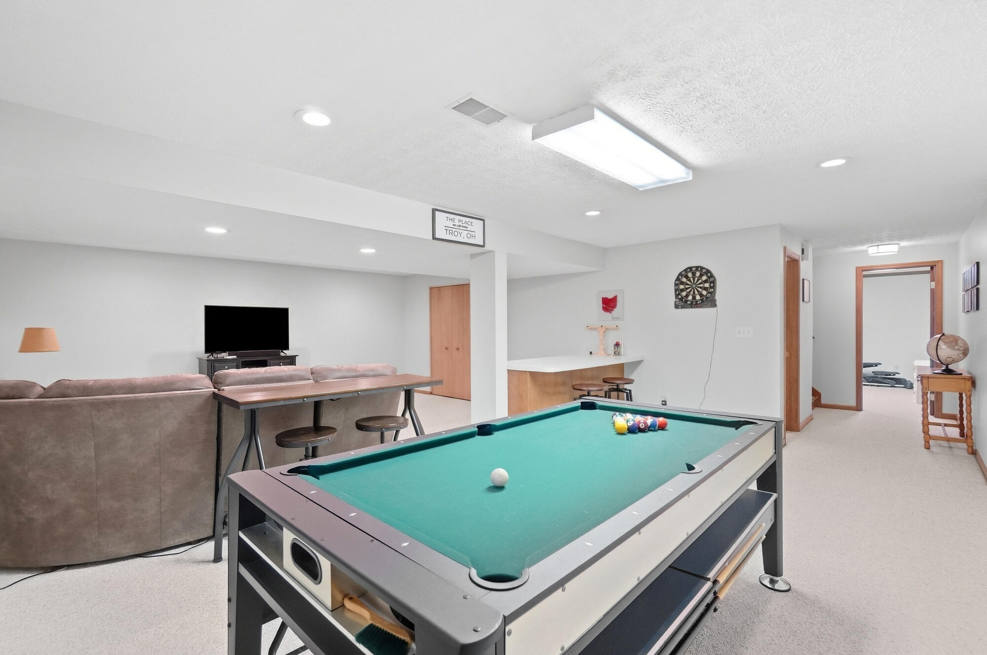 2091 Canterbury, Troy, Ohio 45373