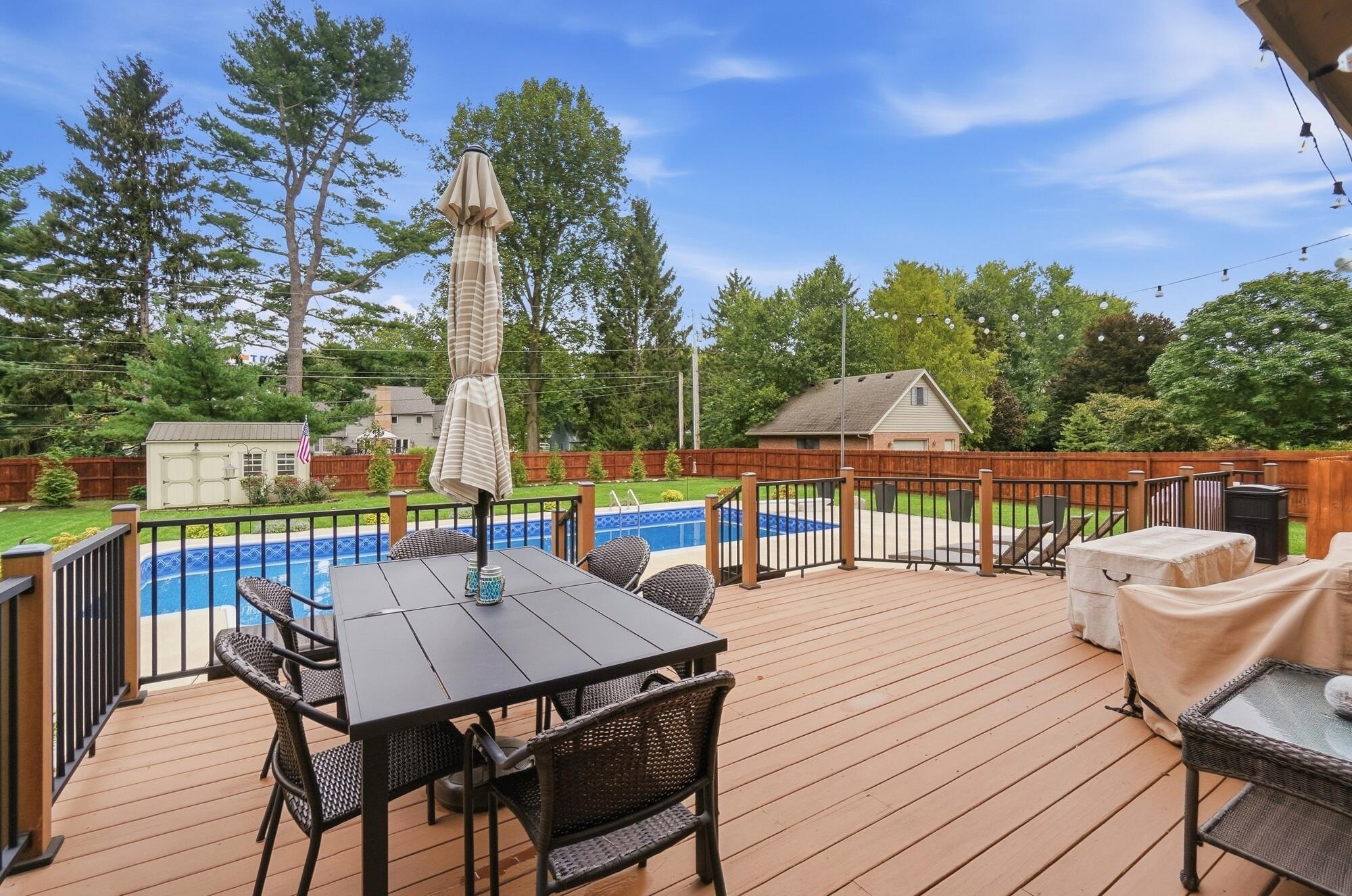 2091 Canterbury, Troy, Ohio 45373