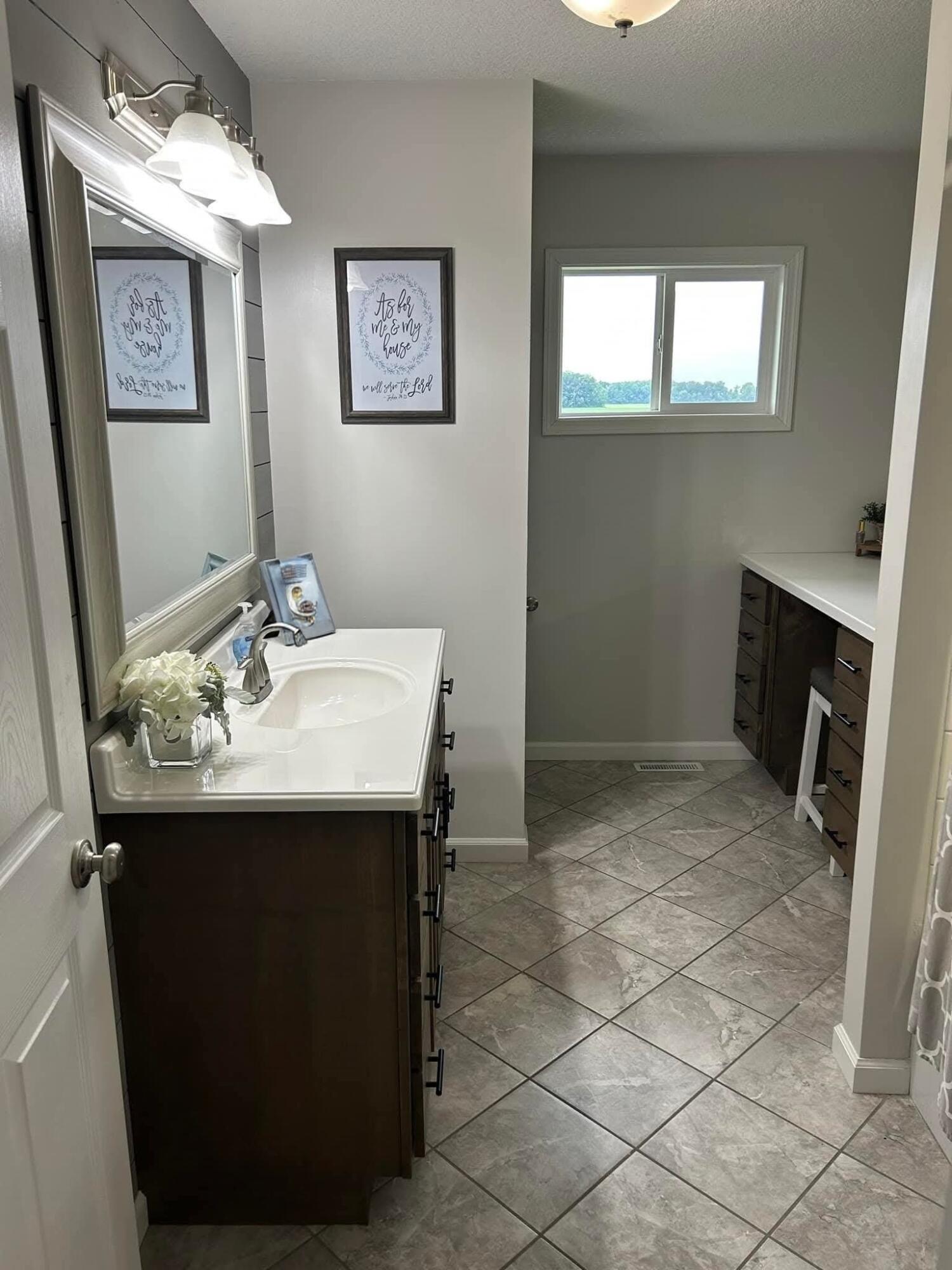 10805 Celina Mendon, Mendon, Ohio 45862