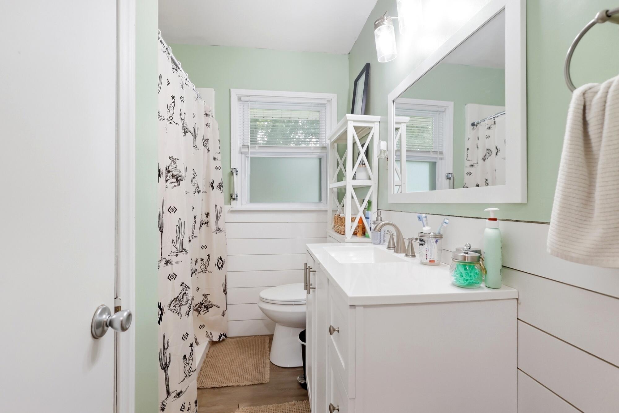 585 Vale, Springfield, Ohio 45504