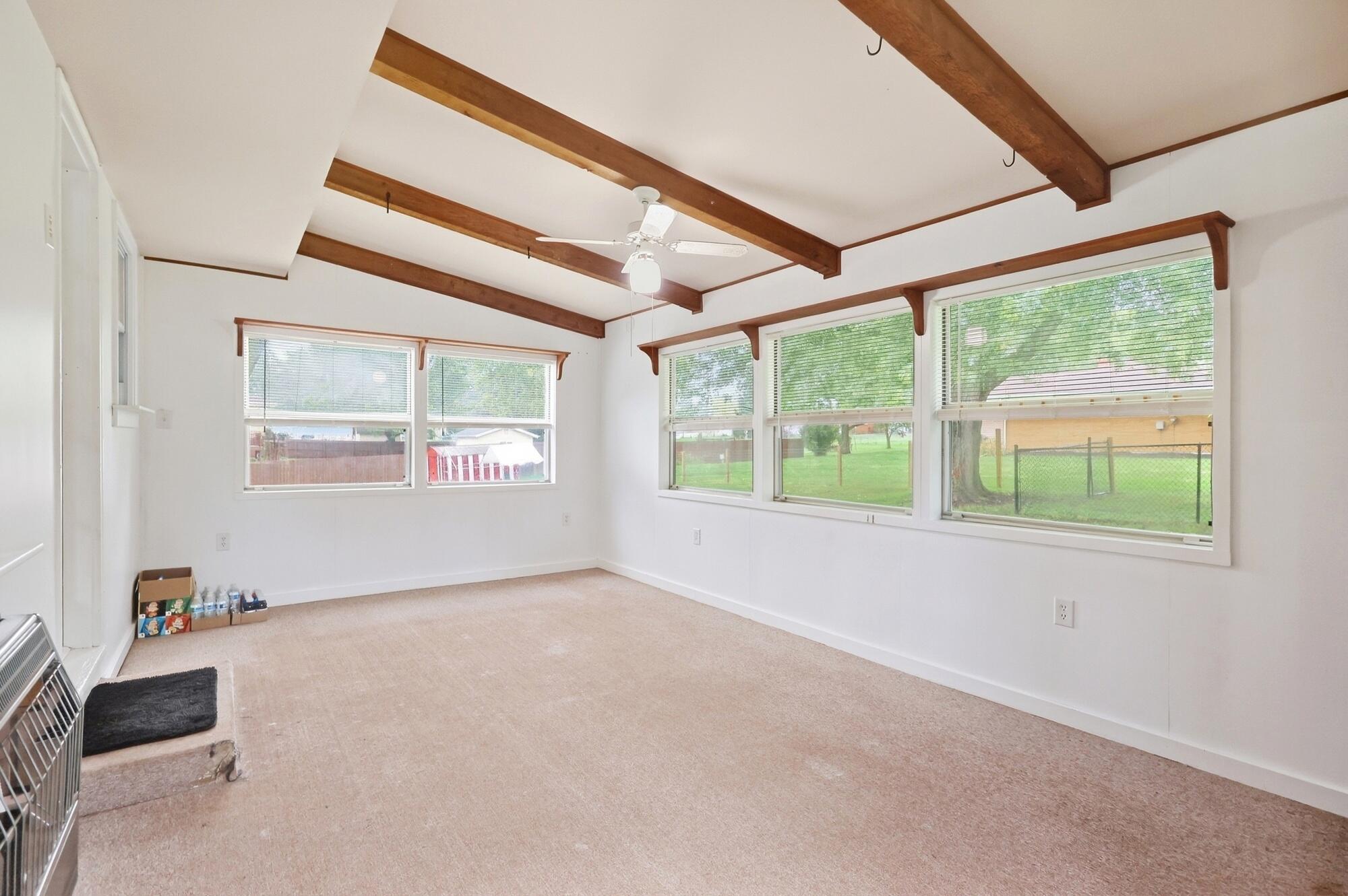585 Vale, Springfield, Ohio 45504
