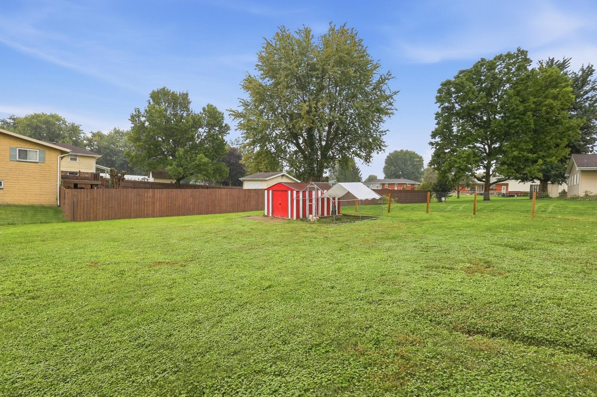 585 Vale, Springfield, Ohio 45504