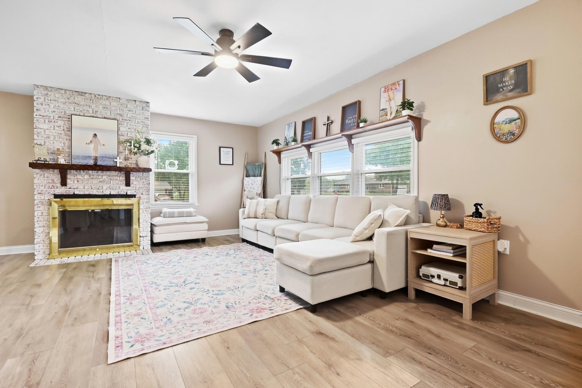 585 Vale, Springfield, Ohio 45504