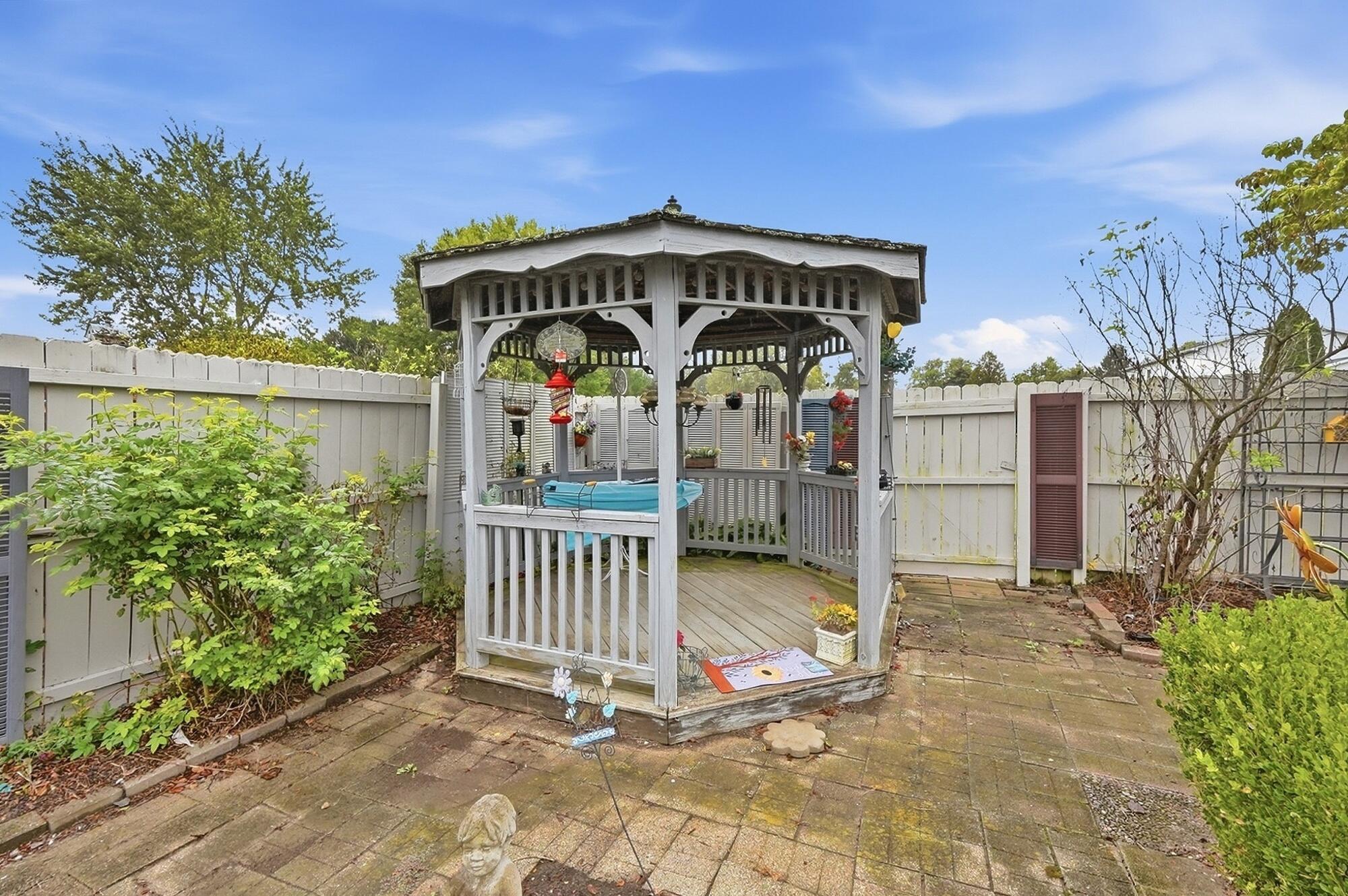 2881 Deer Run, Springfield, Ohio 45504