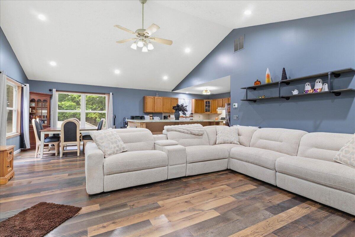 7340 Zimmerman, Saint Paris, Ohio 43072