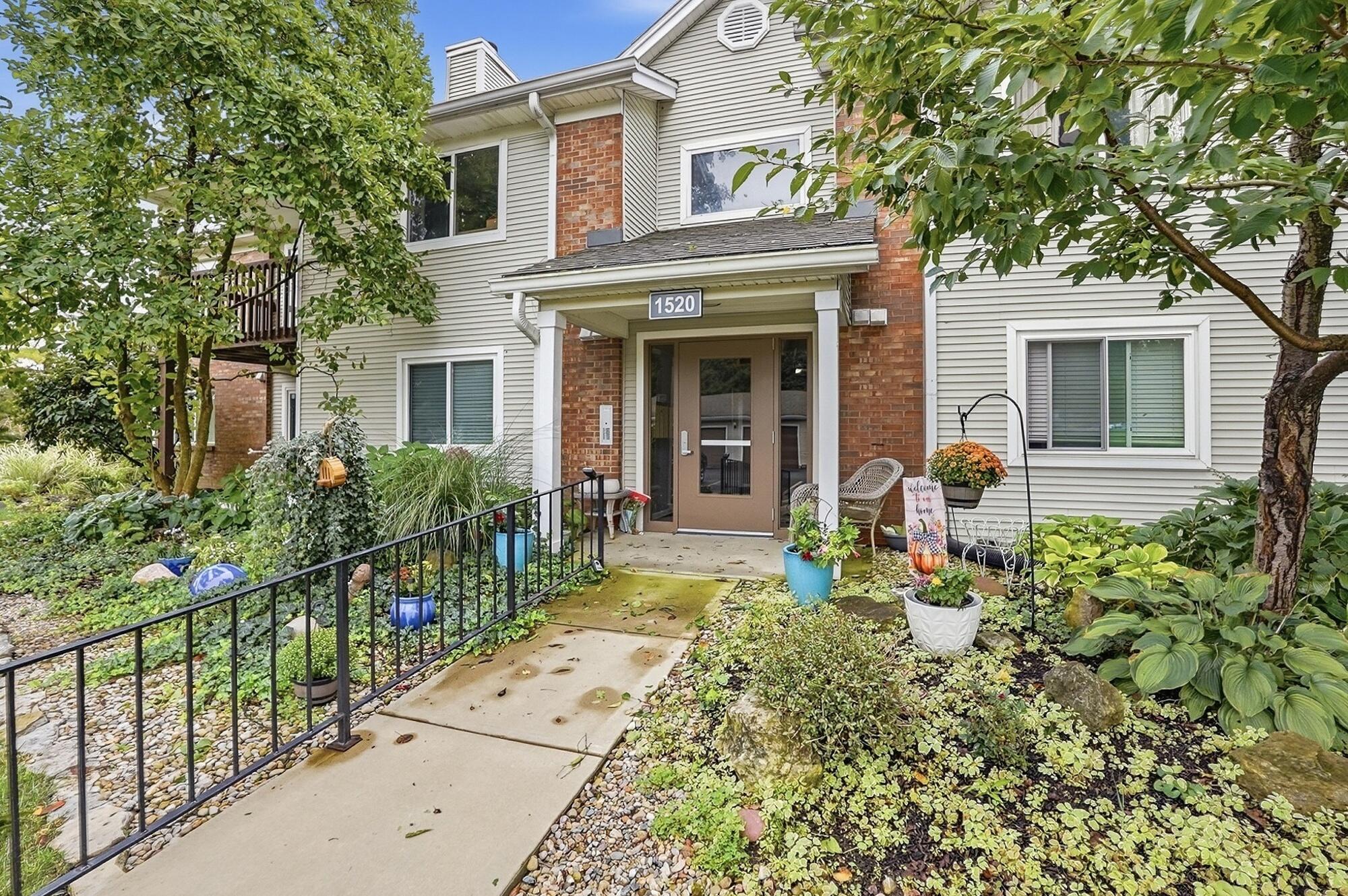 1520 Lake Pointe, Dayton, Ohio 45459