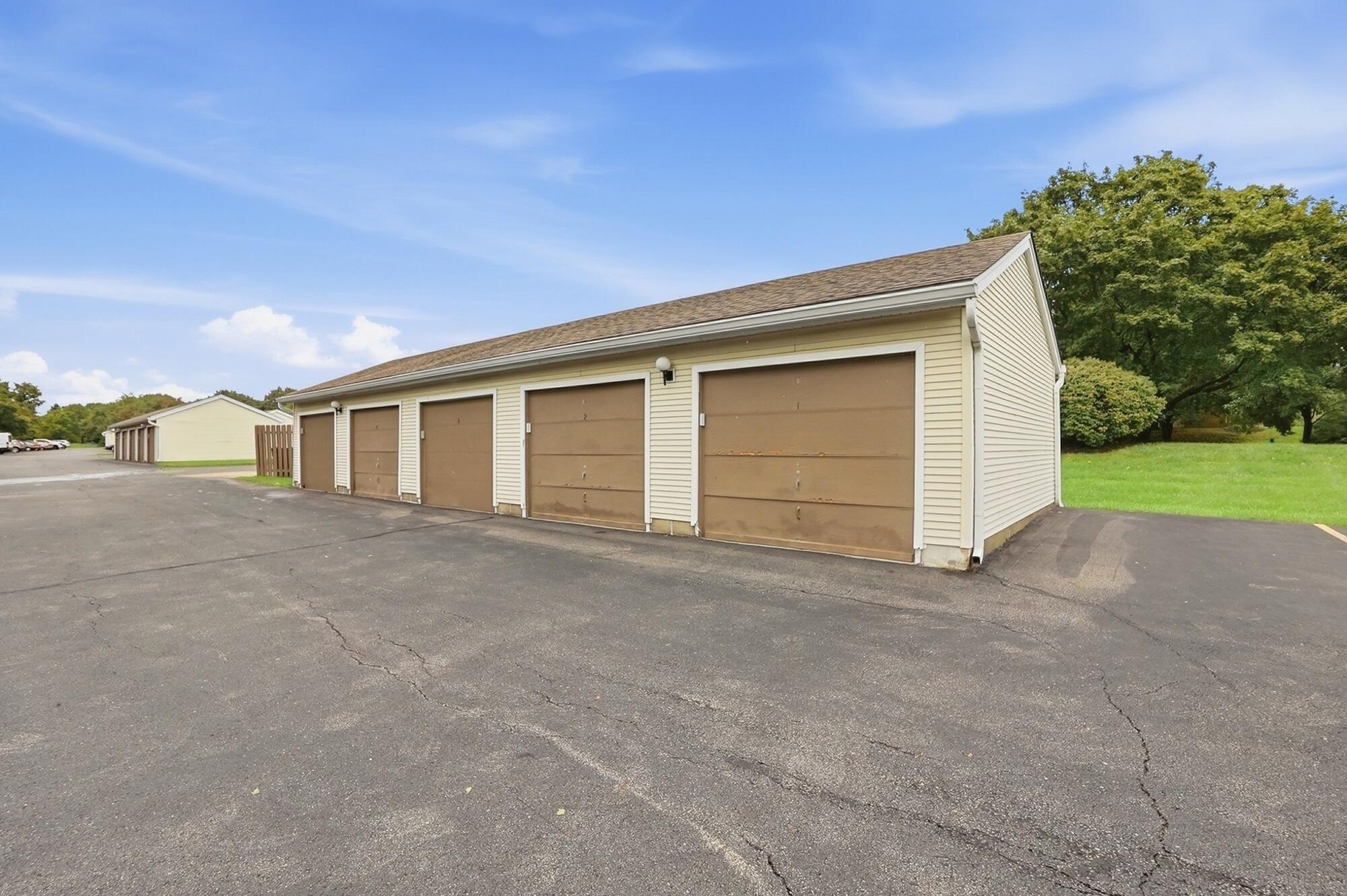 1520 Lake Pointe, Dayton, Ohio 45459