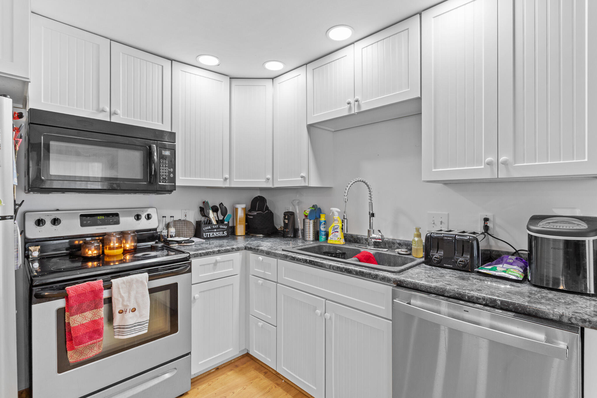 172 High, Mechanicsburg, Ohio 43044