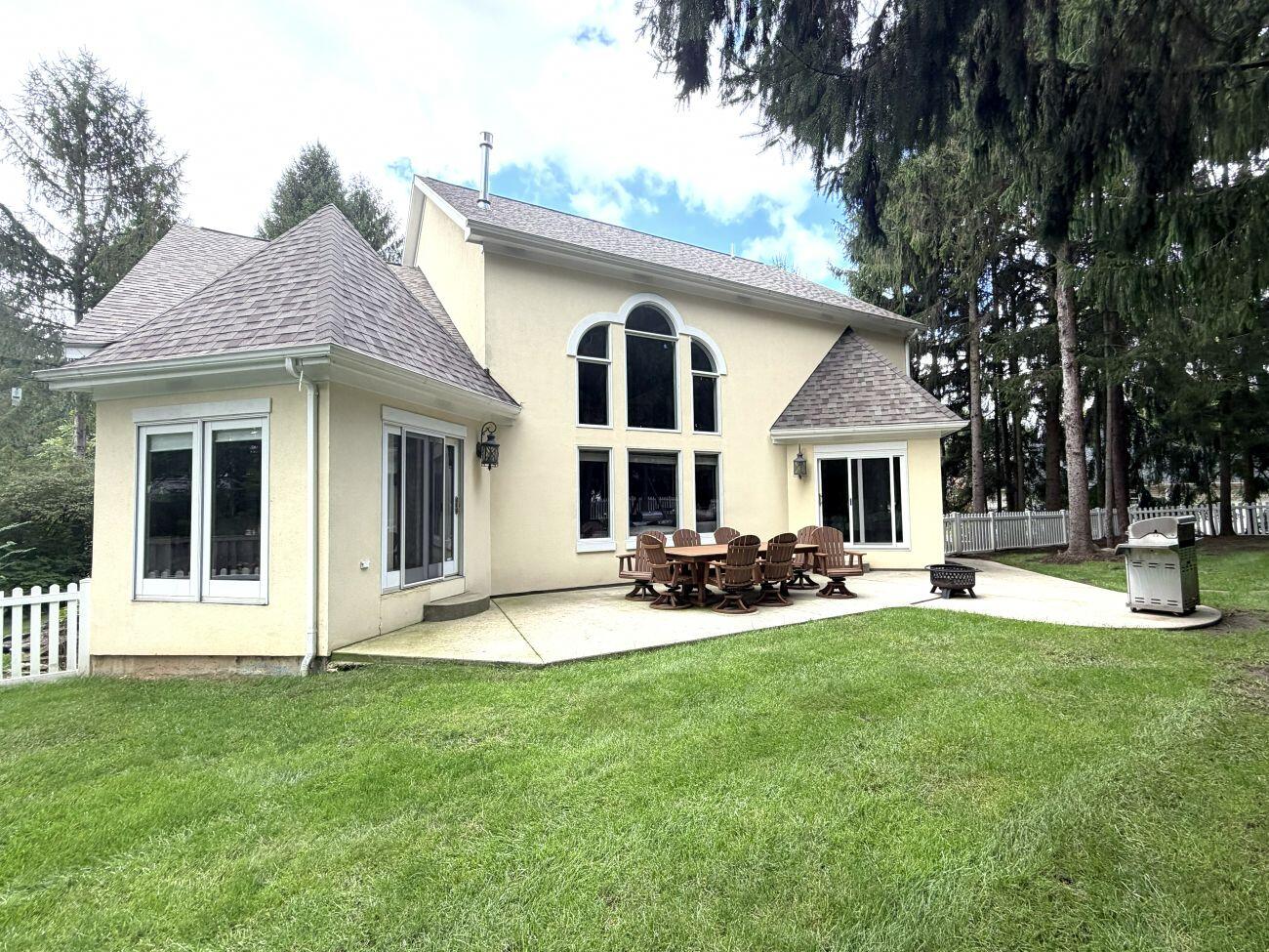 220 Bent Pines, Bellefontaine, Ohio 43311