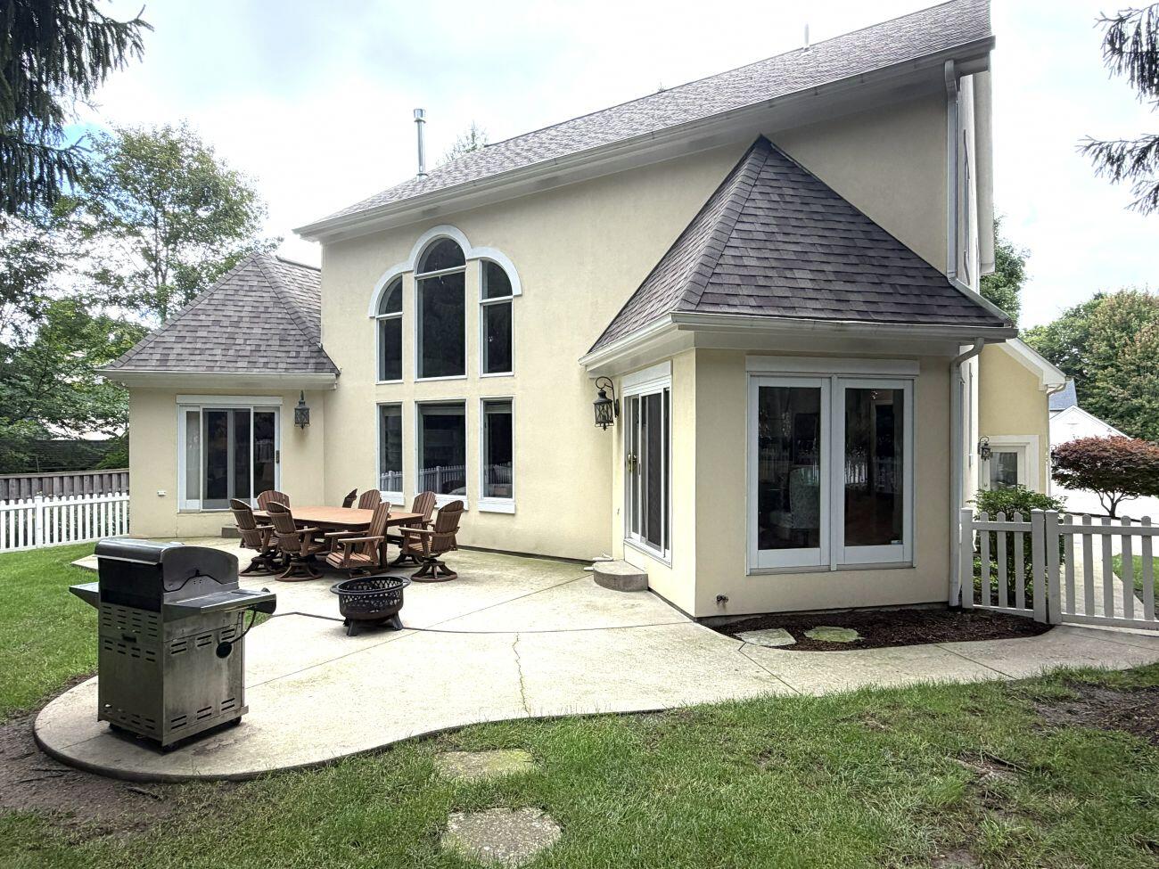 220 Bent Pines, Bellefontaine, Ohio 43311